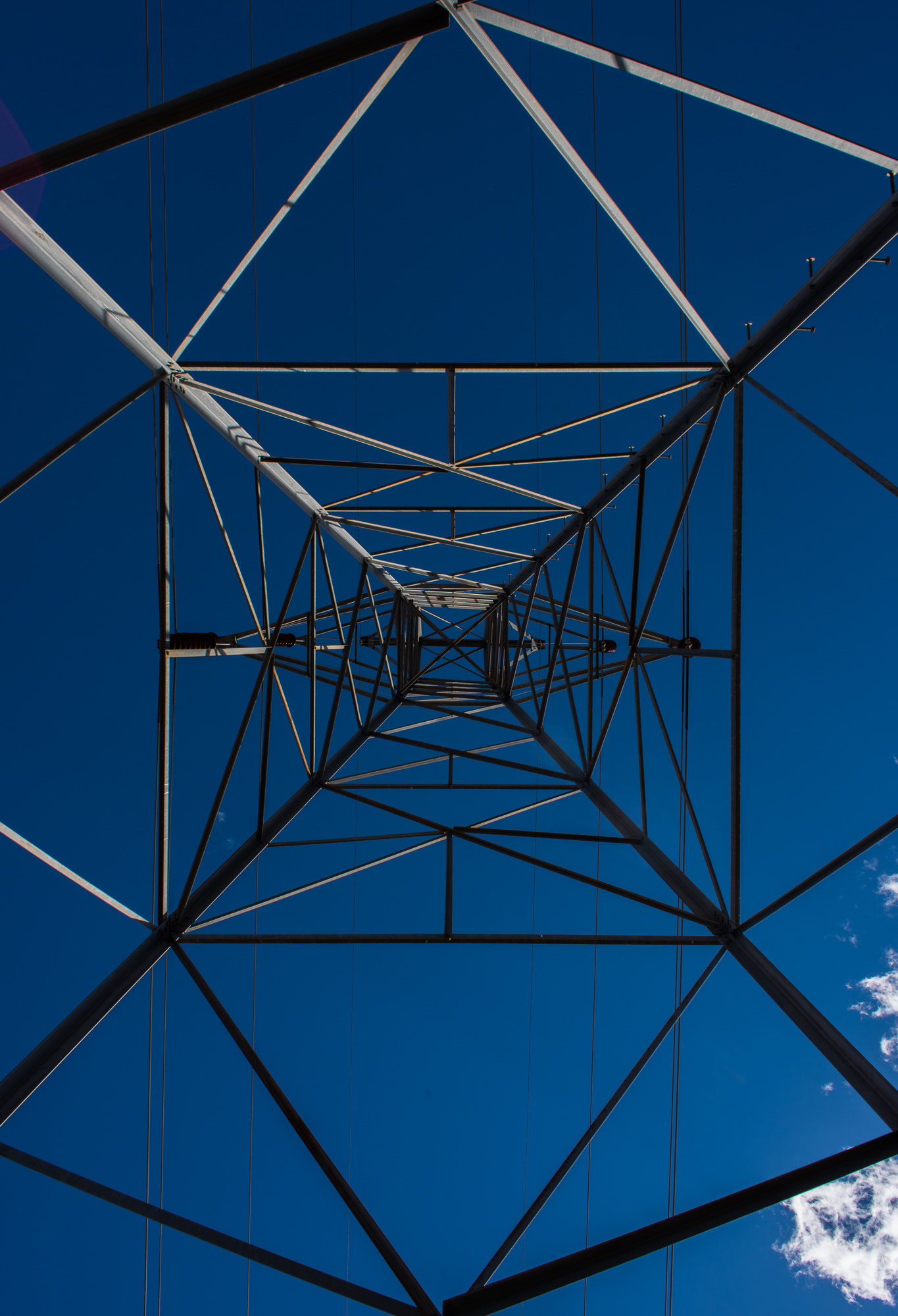 AF Zoom-Nikkor 28-85mm f/3.5-4.5 sample photo. Geo tower photography