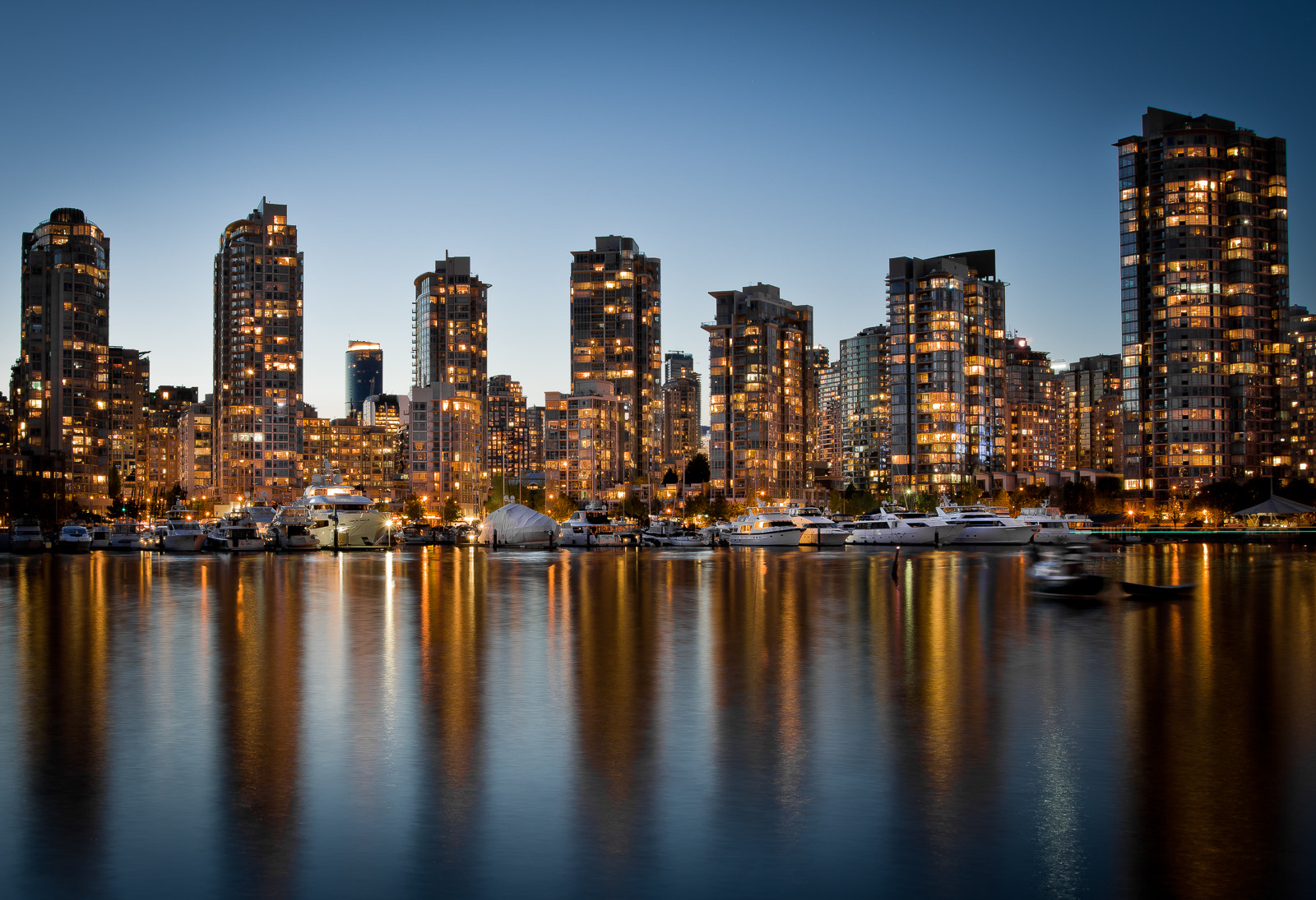 Pentax K-5 IIs sample photo. Yaletown photography