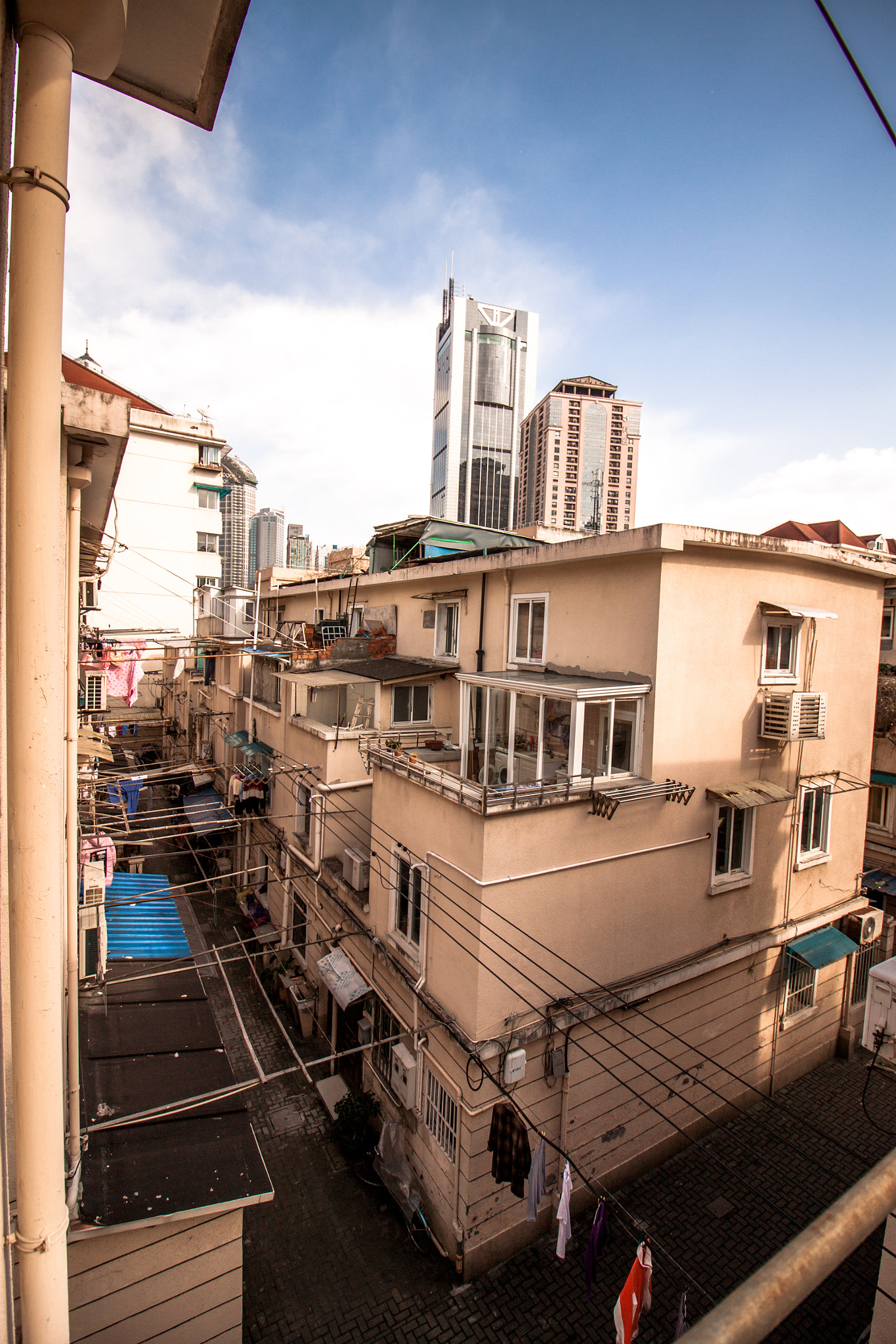 Canon EF-S 10-18mm F4.5–5.6 IS STM sample photo. Street photography