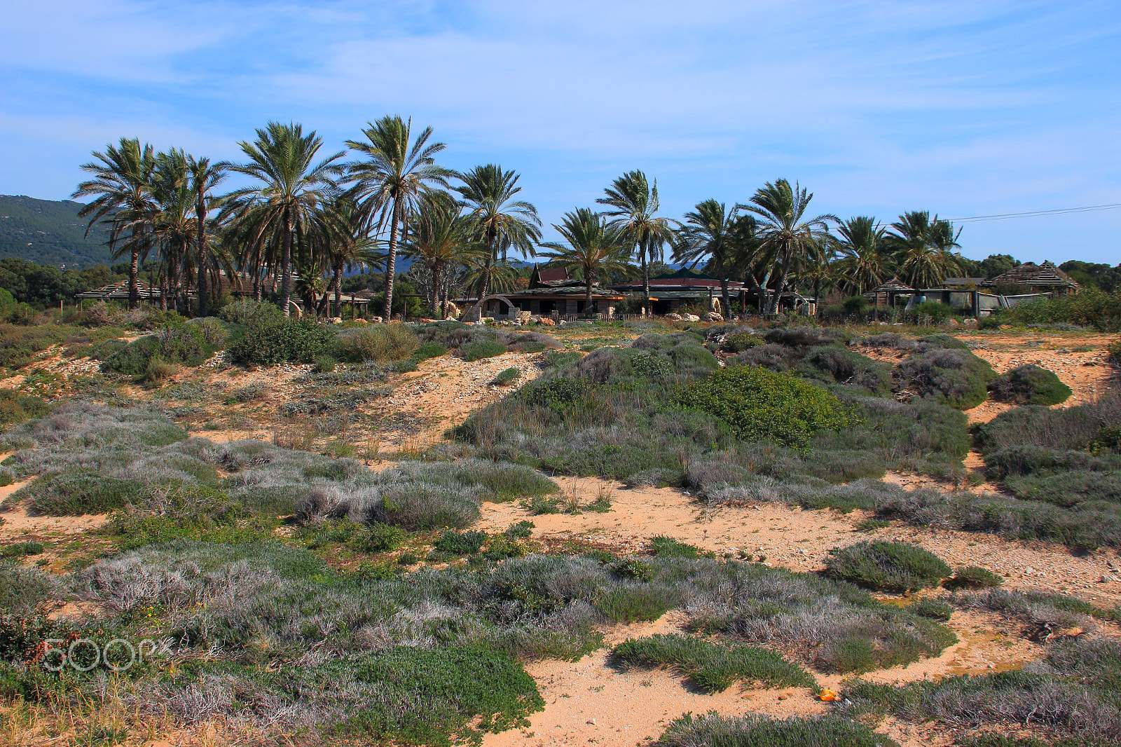 Canon EF 75-300mm F4.0-5.6 IS USM sample photo. Iabandoned bungalows near rosh hanikra on the medi photography