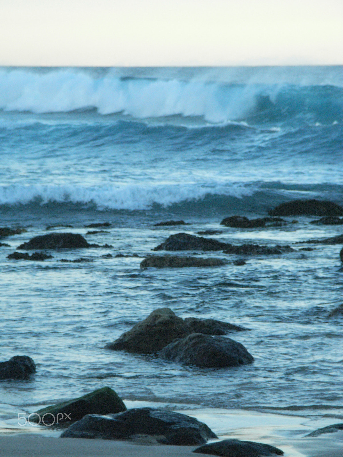 Ricoh Caplio R5 sample photo. Rocky landing photography