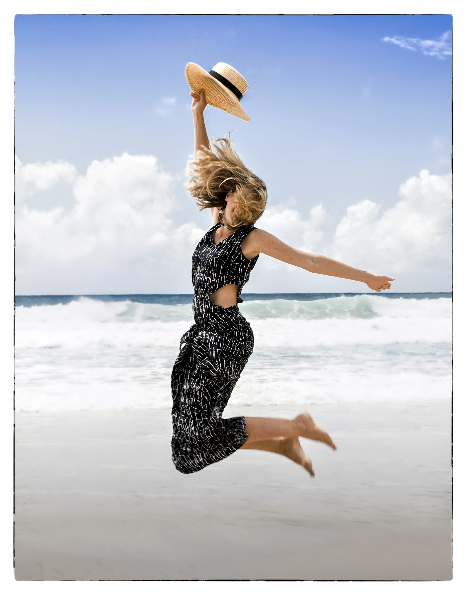 Canon EOS-1D Mark III sample photo. Sarong dress fashion finish photography