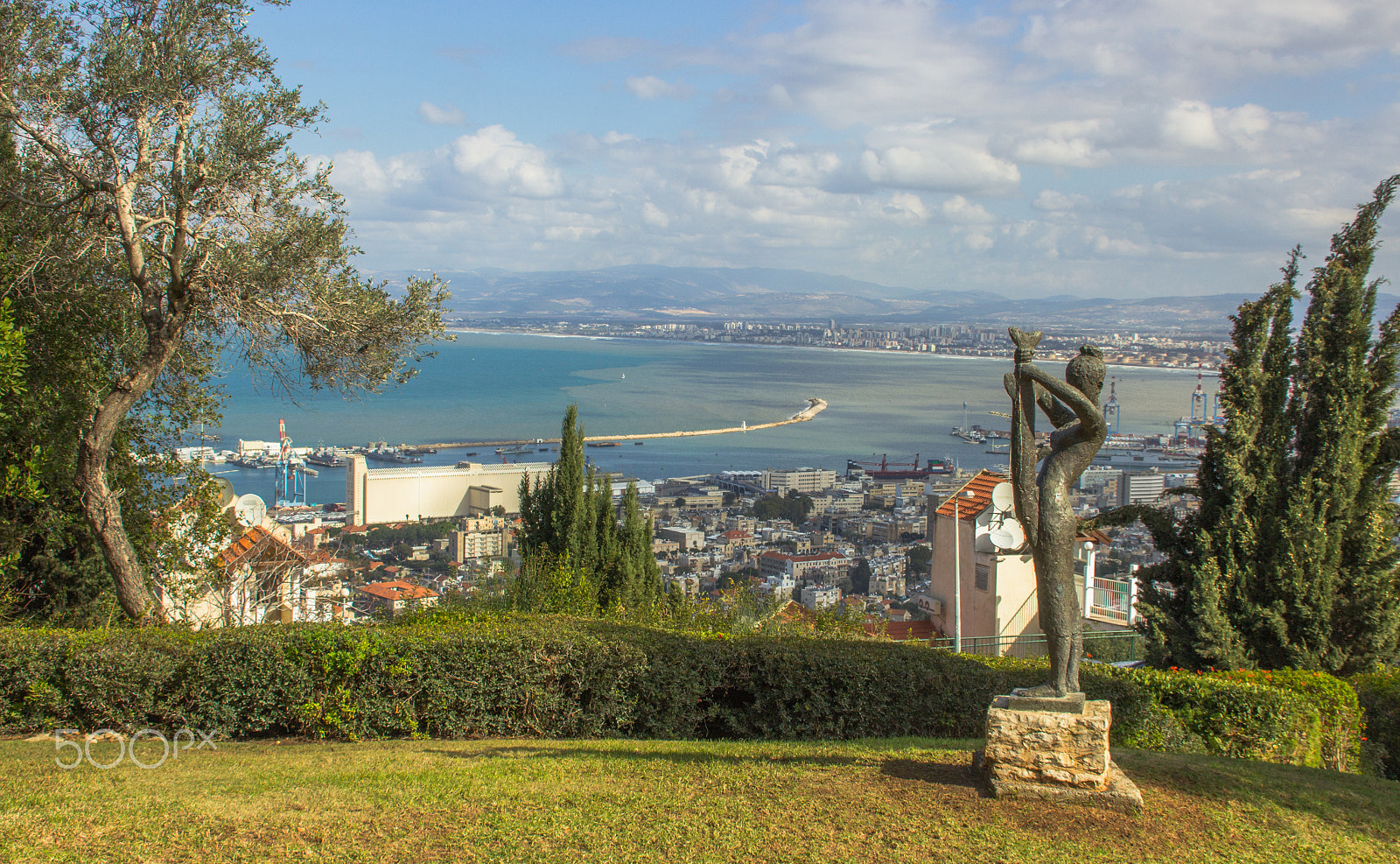 Canon EF 75-300mm F4.0-5.6 IS USM sample photo. Park on mount carmel in haifa, israel photography