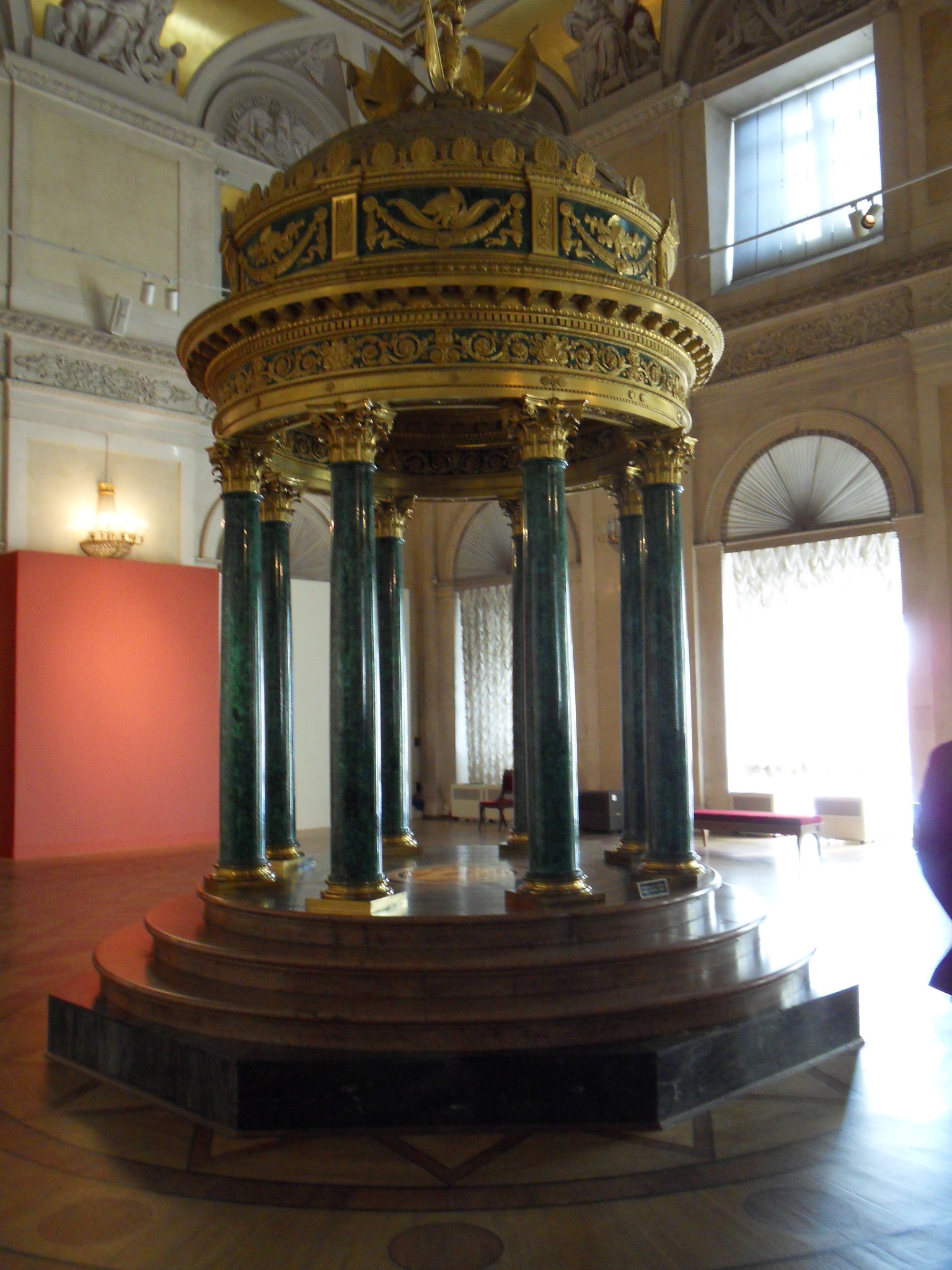 Samsung WB550, WB560 / VLUU WB550 /  HZ15W sample photo. Tempel in der eremitage photography