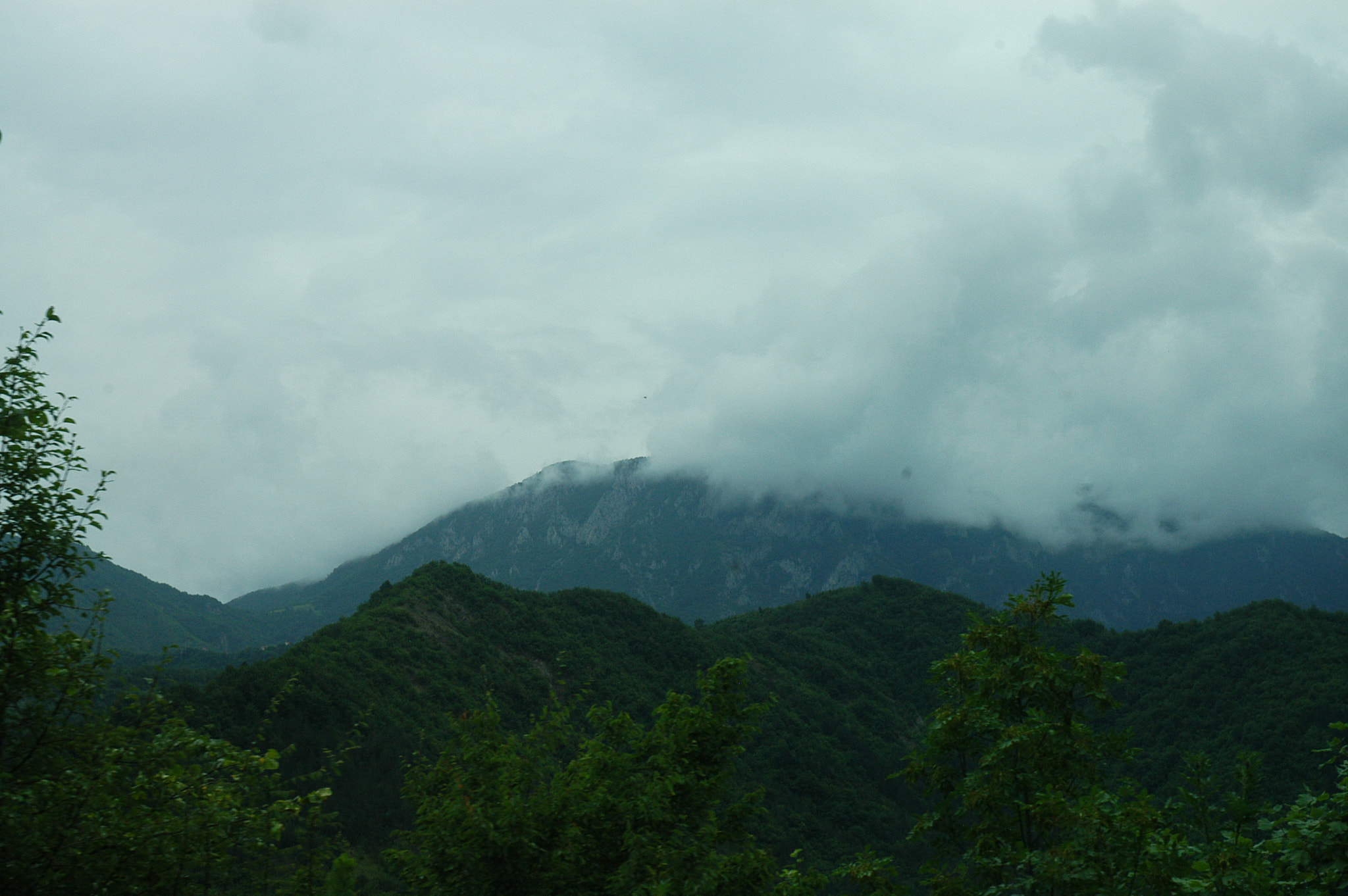 Nikon D100 sample photo. Cloak  photography