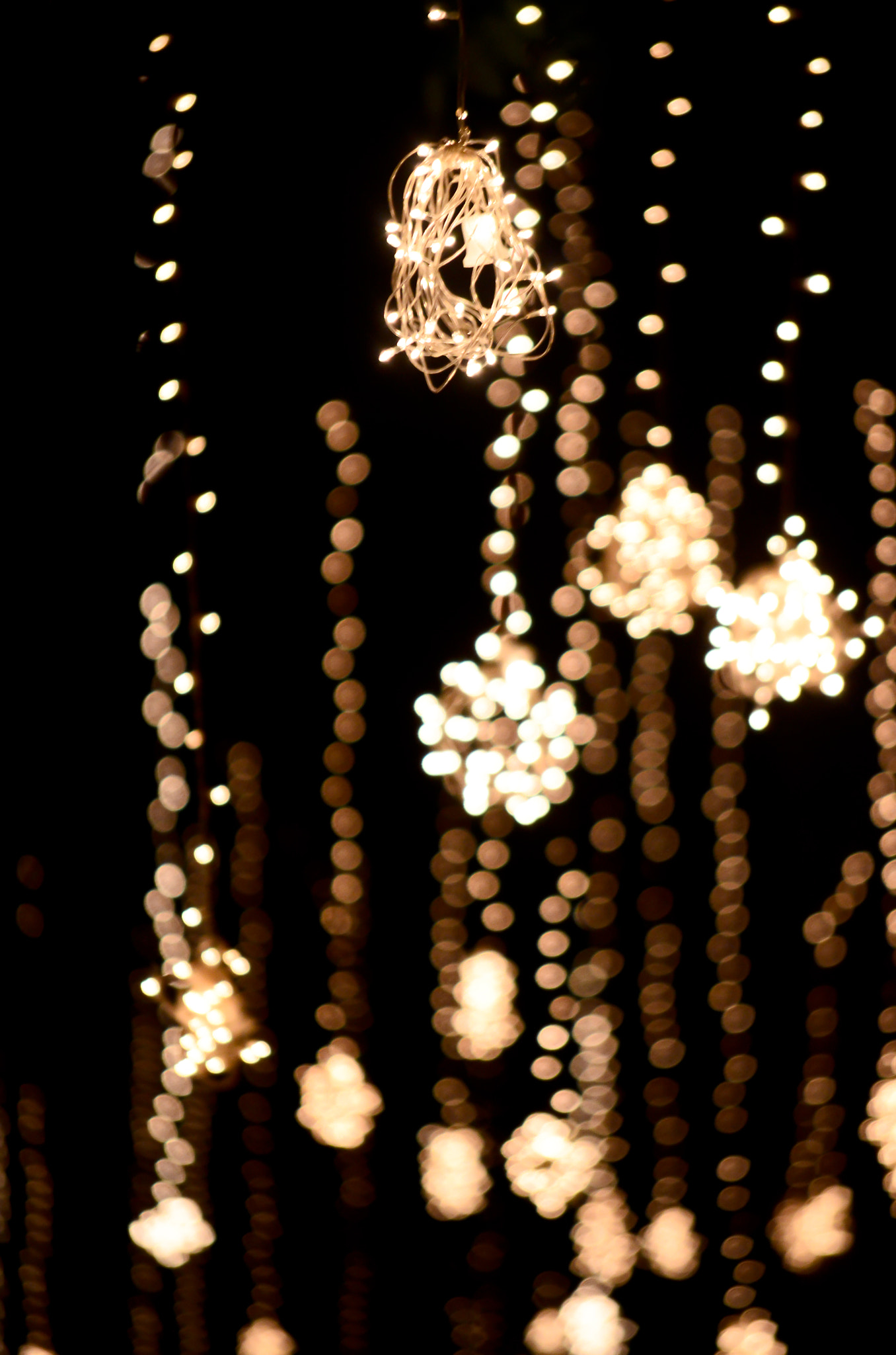 Nikon D5100 + Nikon AF-S DX Nikkor 17-55mm F2.8G ED-IF sample photo. Chandeliers of the night. photography