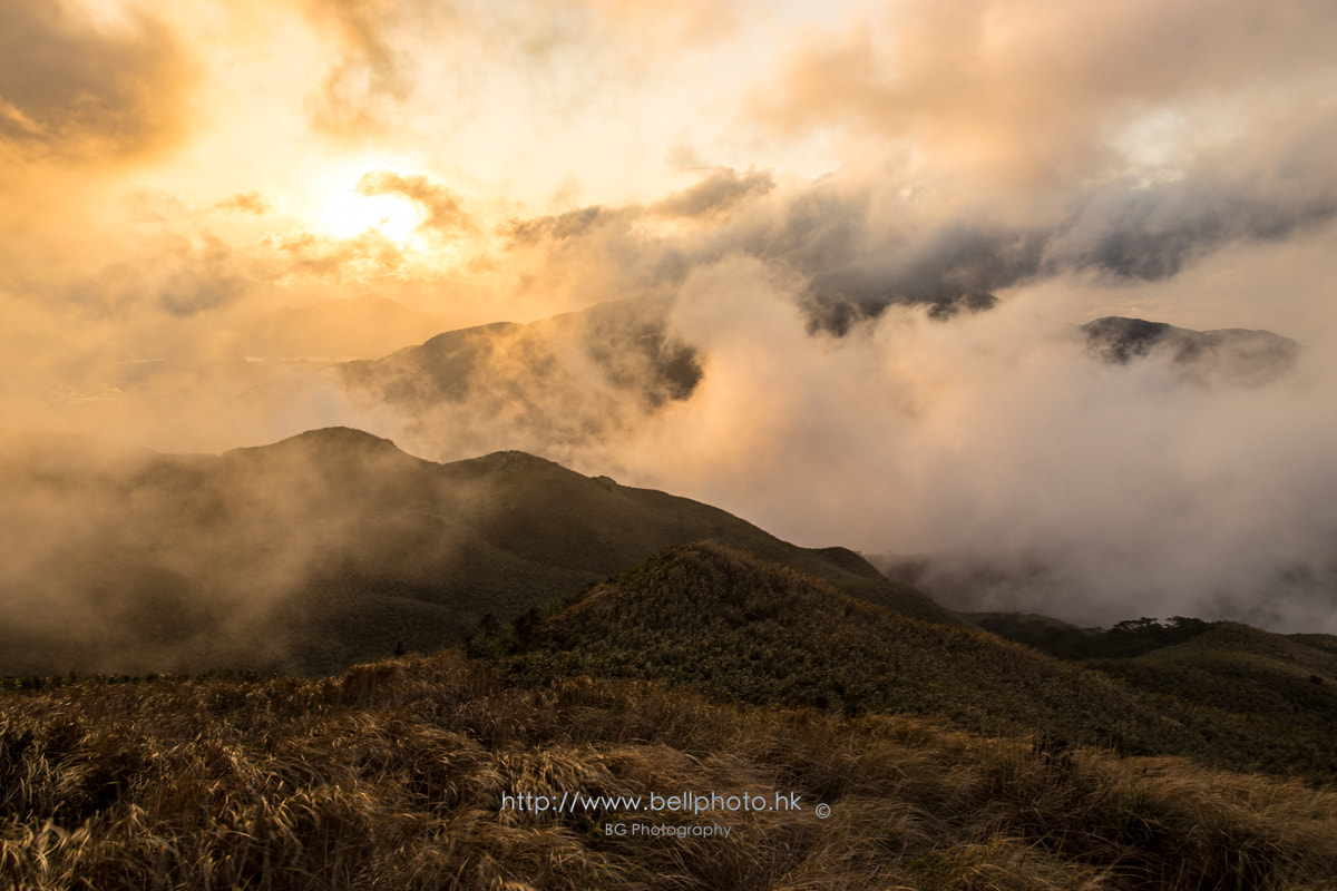 Sony a7 II + Canon EF 85mm F1.2L II USM sample photo. Burning clouds. photography