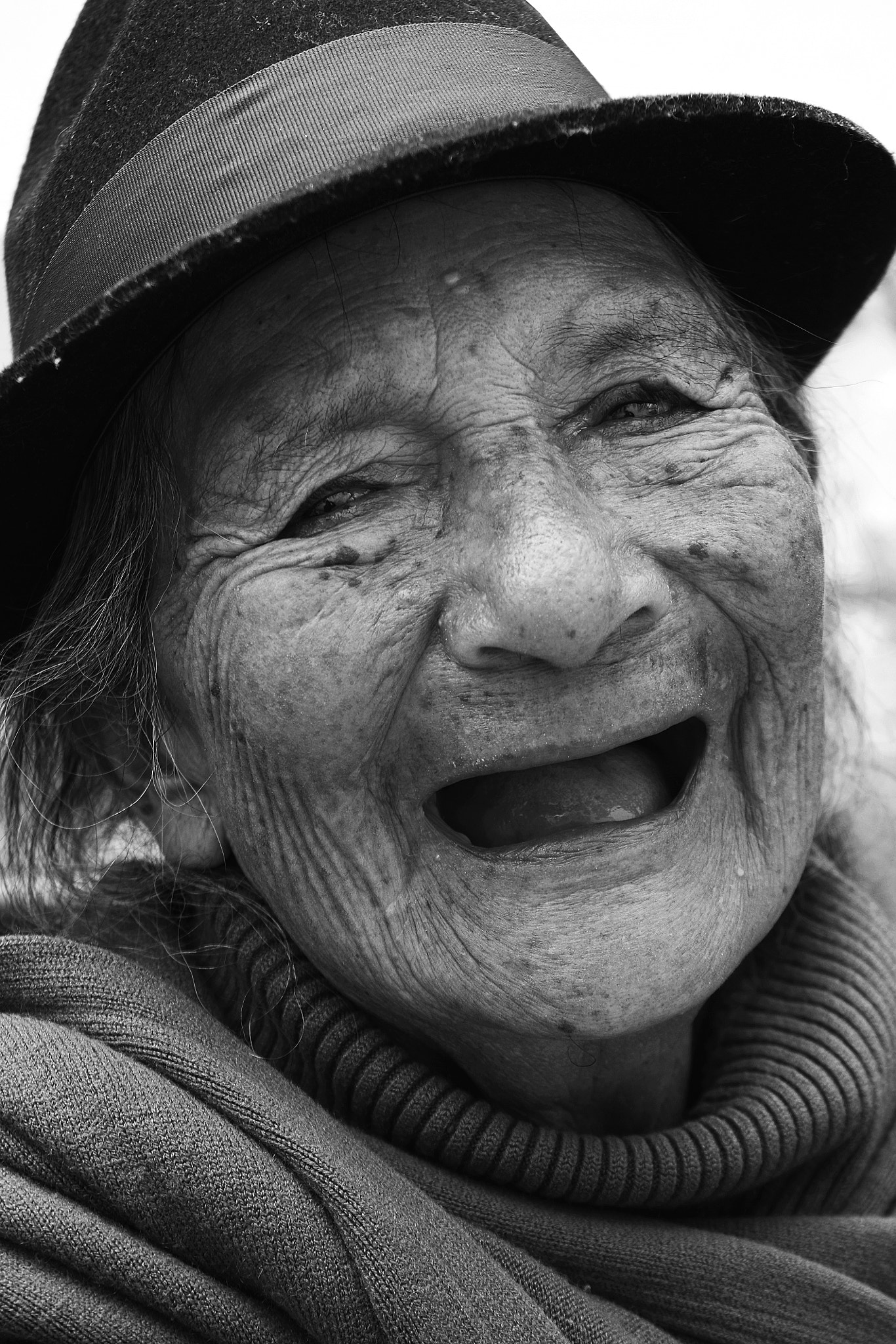 Nikon AF-S Nikkor 17-35mm F2.8D ED-IF sample photo. Happiness - felicidad photography