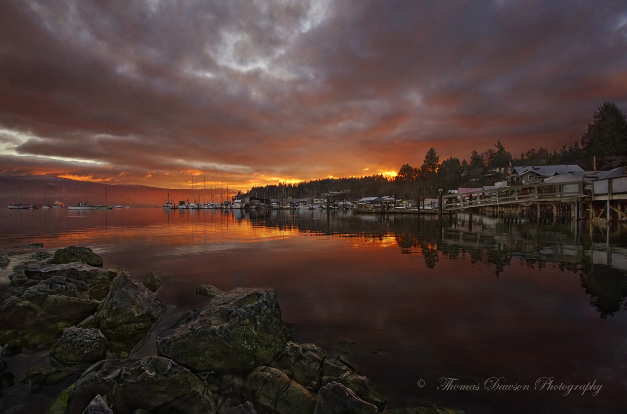 17-40mm F4 G SSM sample photo. Sunrise at the village photography