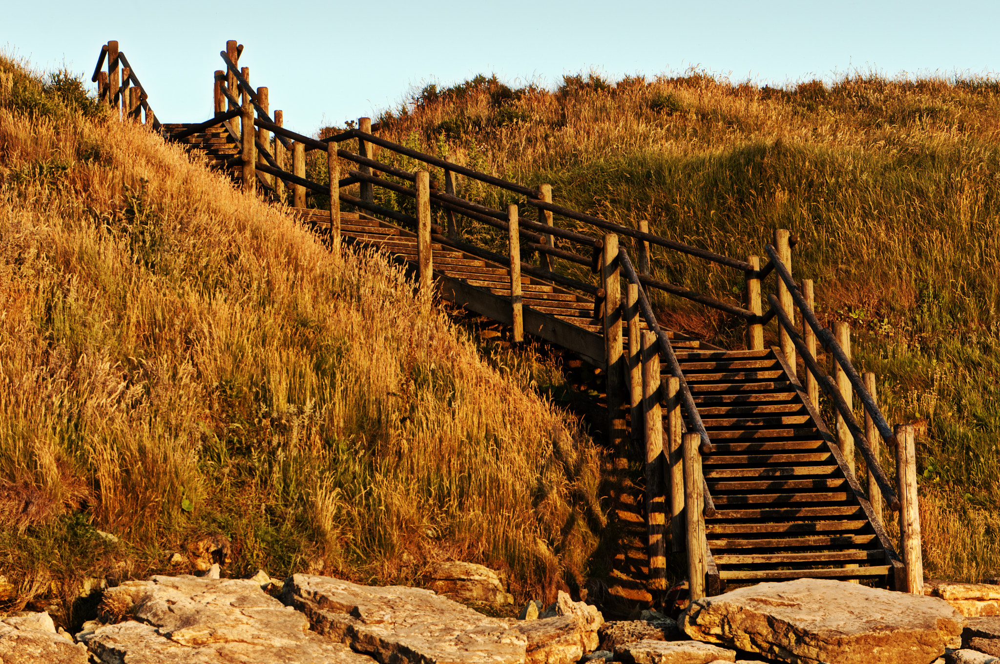 Nikon AF-S DX Micro-Nikkor 85mm F3.5G ED VR sample photo. Escalier wimereux photography