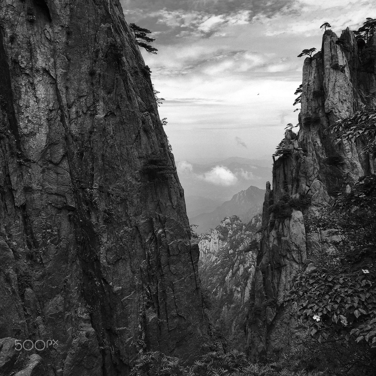 Jag.gr 645 PRO Mk III for Apple iPhone 6 sample photo. Huangshan photography