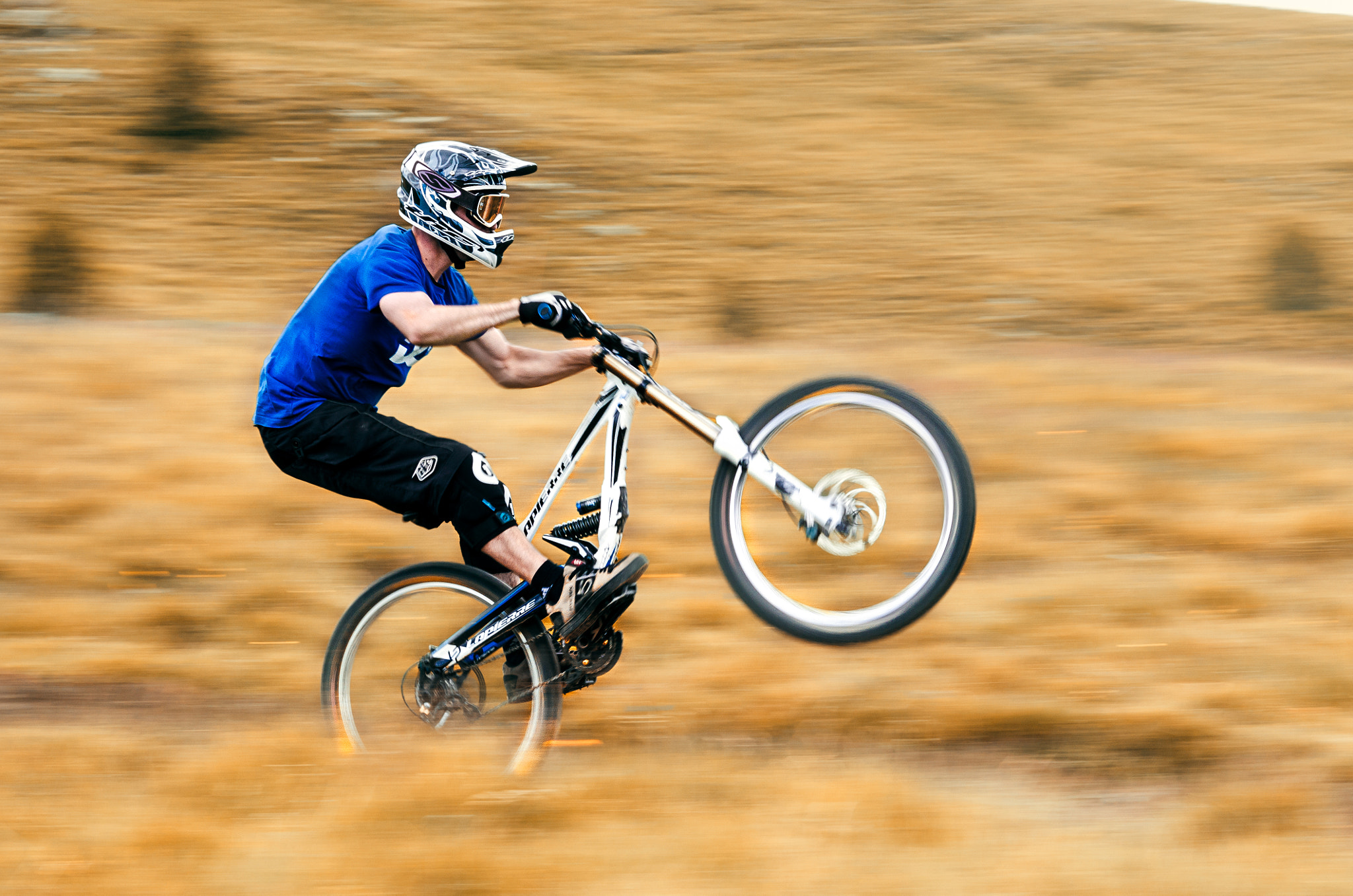 Sigma 50-150mm F2.8 EX APO DC HSM II sample photo. Mountain bike dh photography