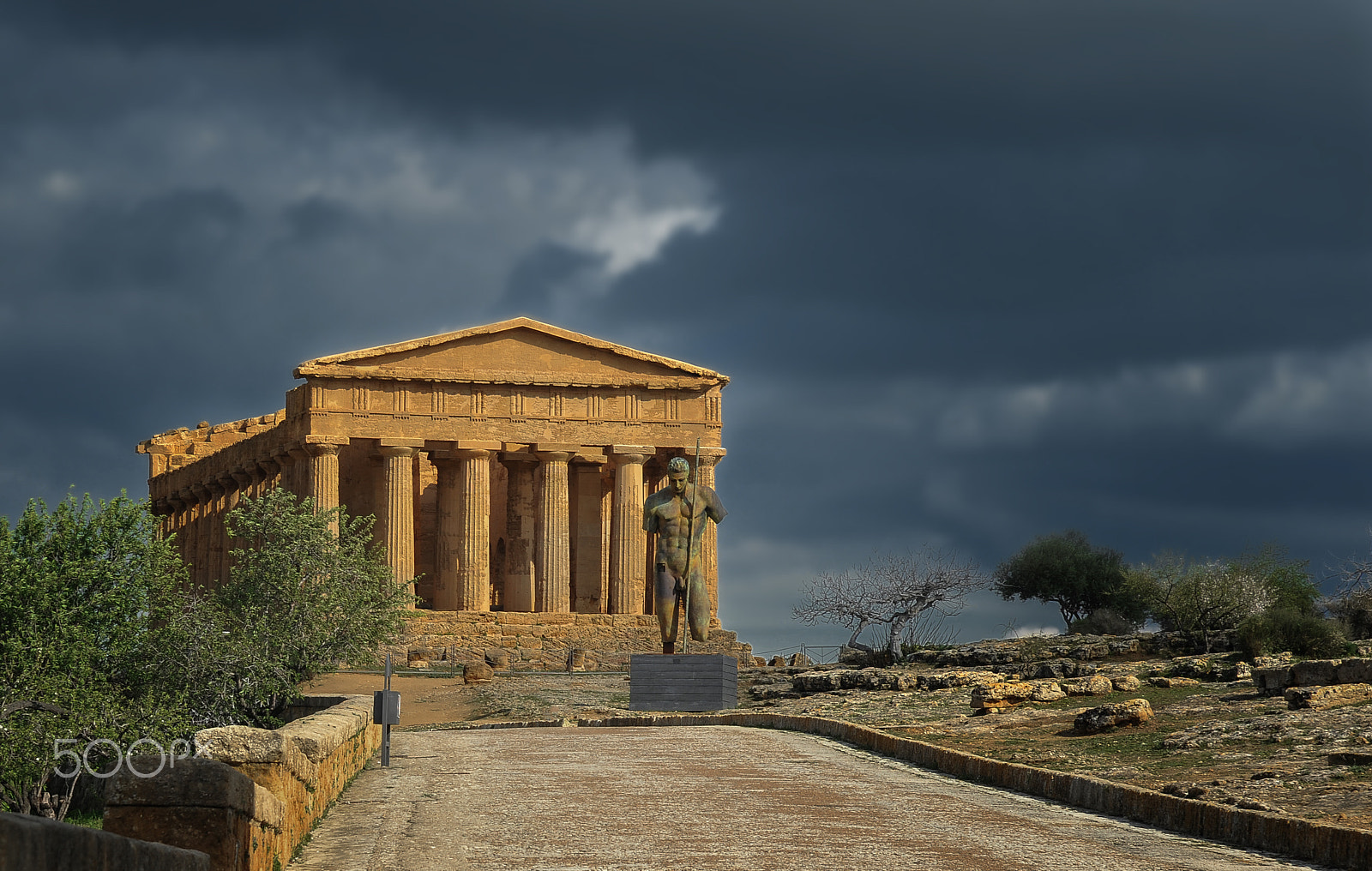 Nikon D3 sample photo. Temple of concordia photography