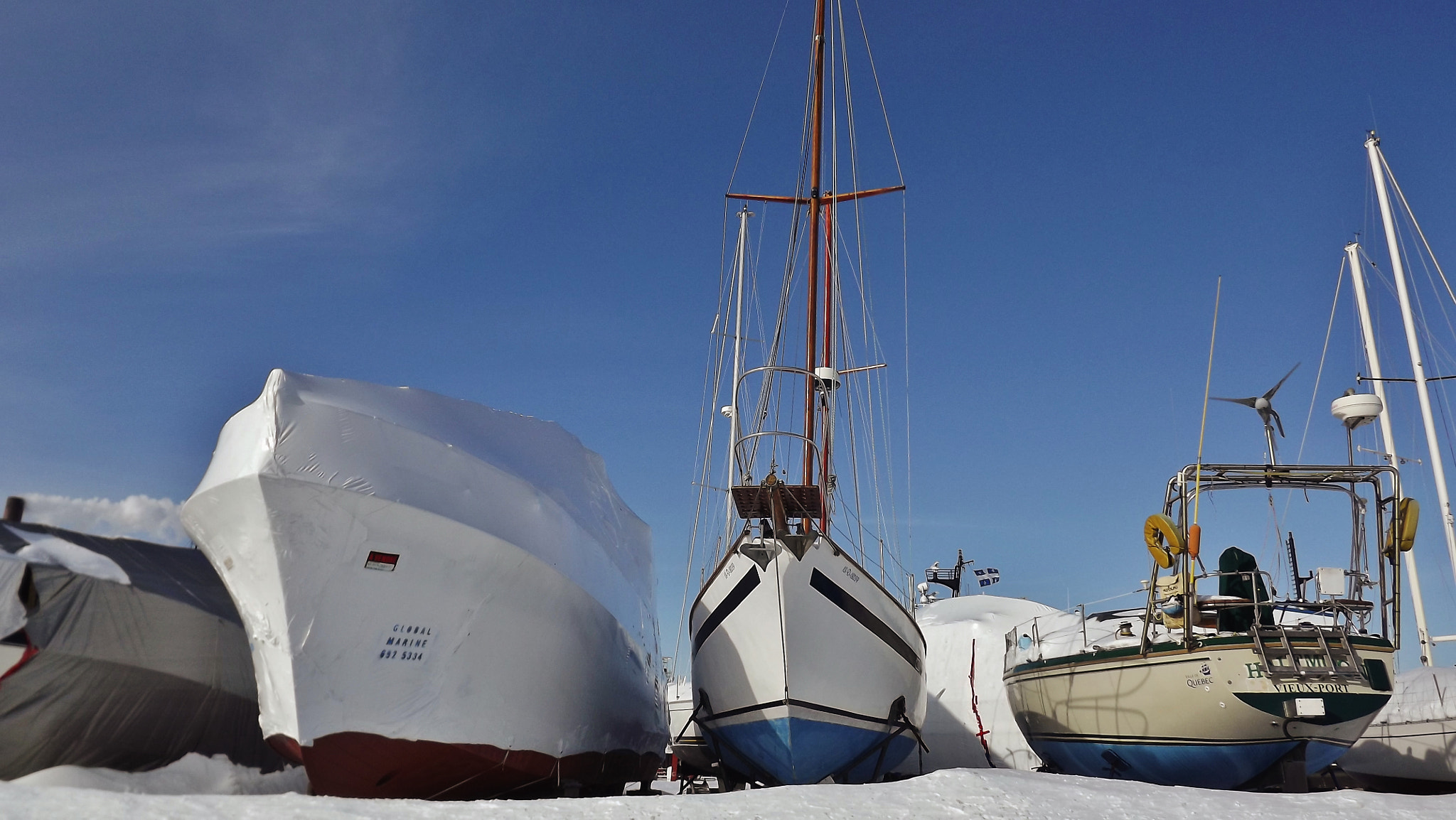 Fujifilm FinePix S3400 sample photo. Boat on the snow photography