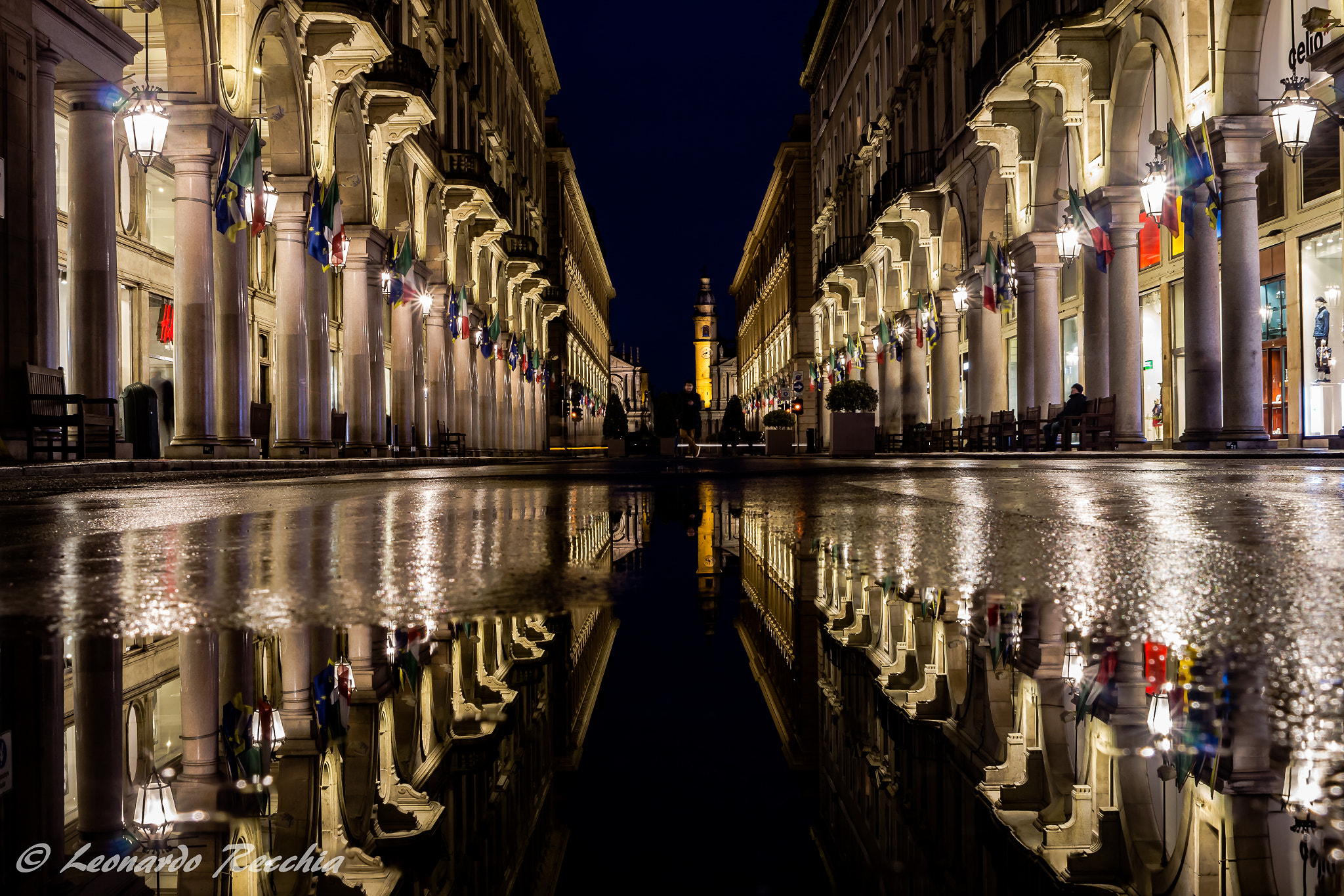 Canon EF 28-105mm f/3.5-4.5 USM sample photo. Via roma torino photography