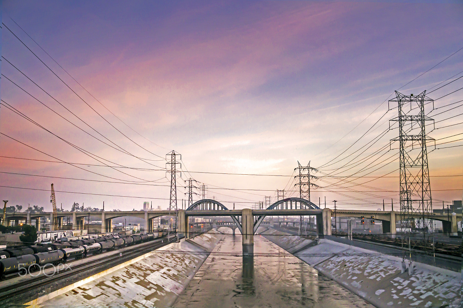 Sony DT 18-250mm F3.5-6.3 sample photo. Dimming light photography