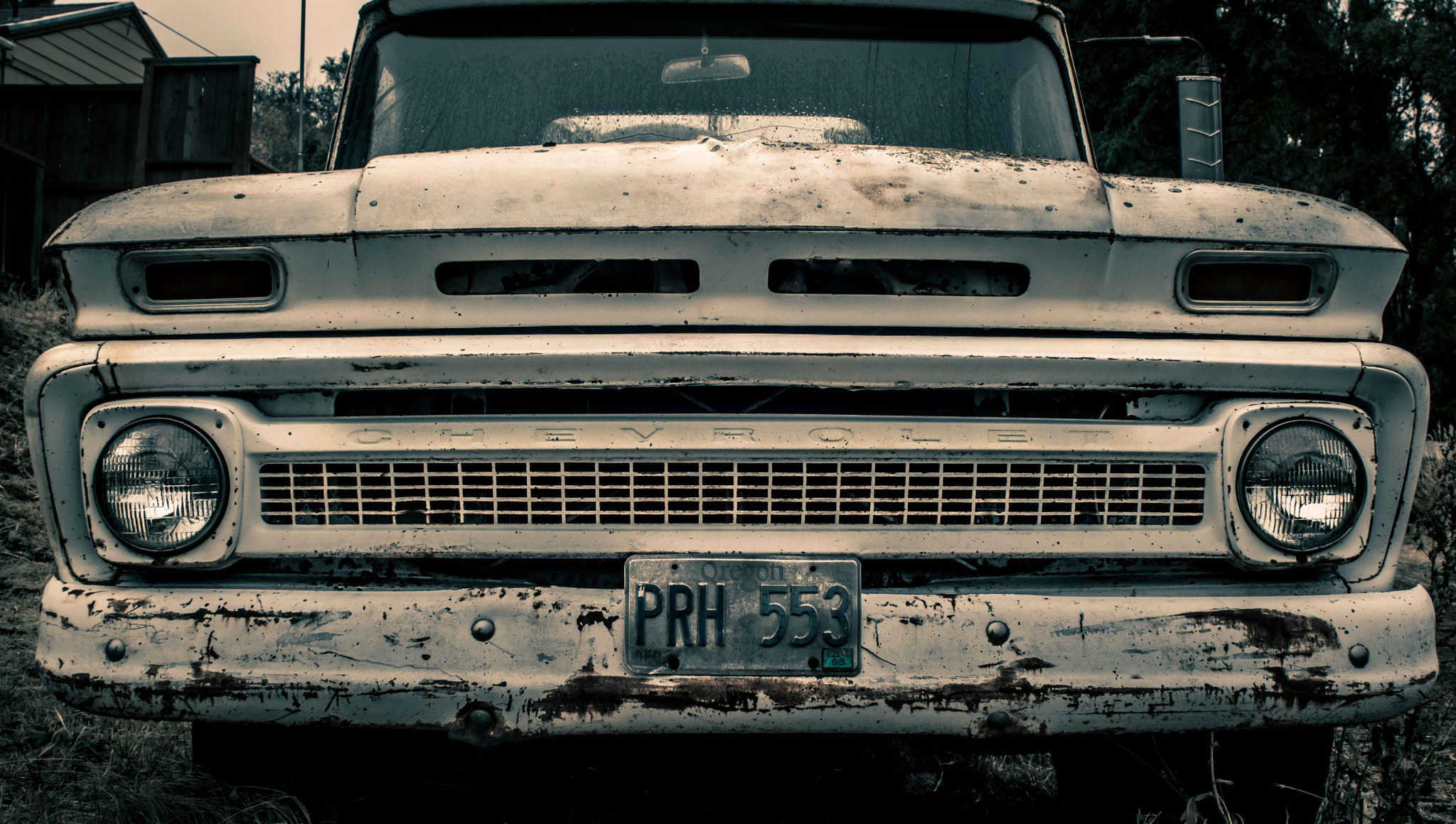 Sony SLT-A77 + Minolta AF 28-85mm F3.5-4.5 sample photo. Classic chevy truck photography