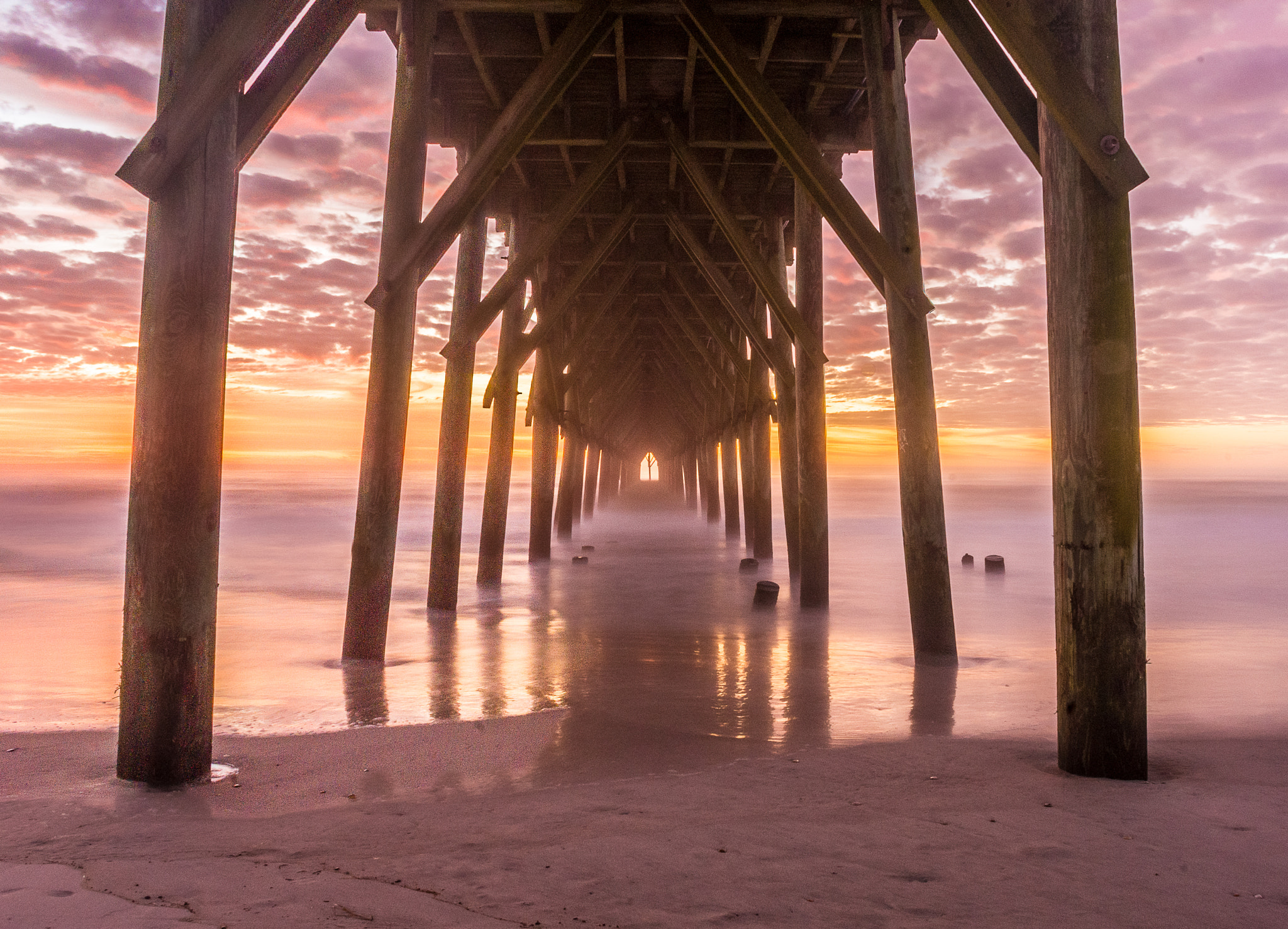 Sigma 70-200mm F2.8 EX DG Macro HSM II sample photo. Sunrise under surf city peir photography