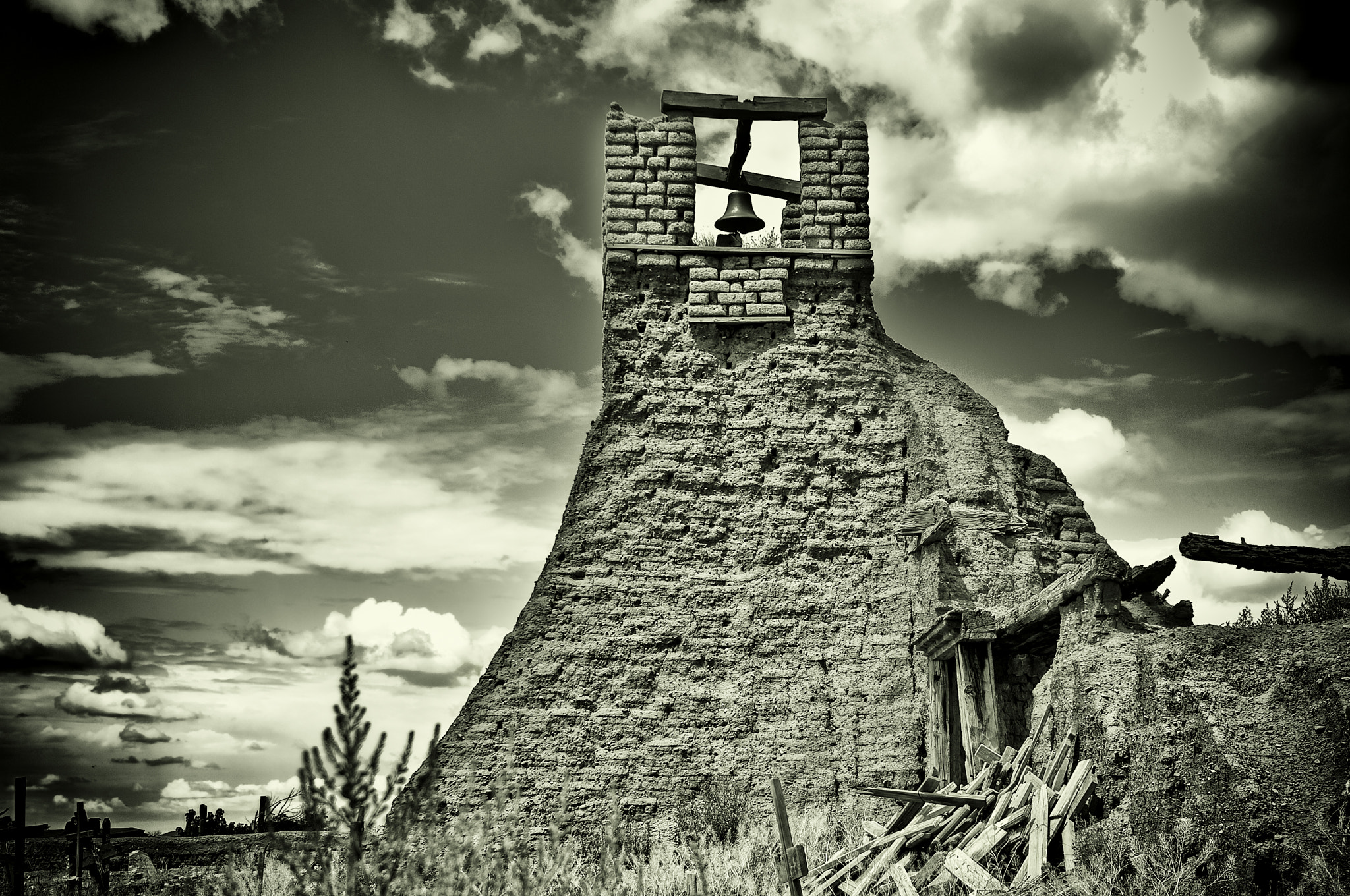 Sigma 18-125mm F3.8-5.6 DC OS HSM sample photo. Taos pueblo 44bw photography