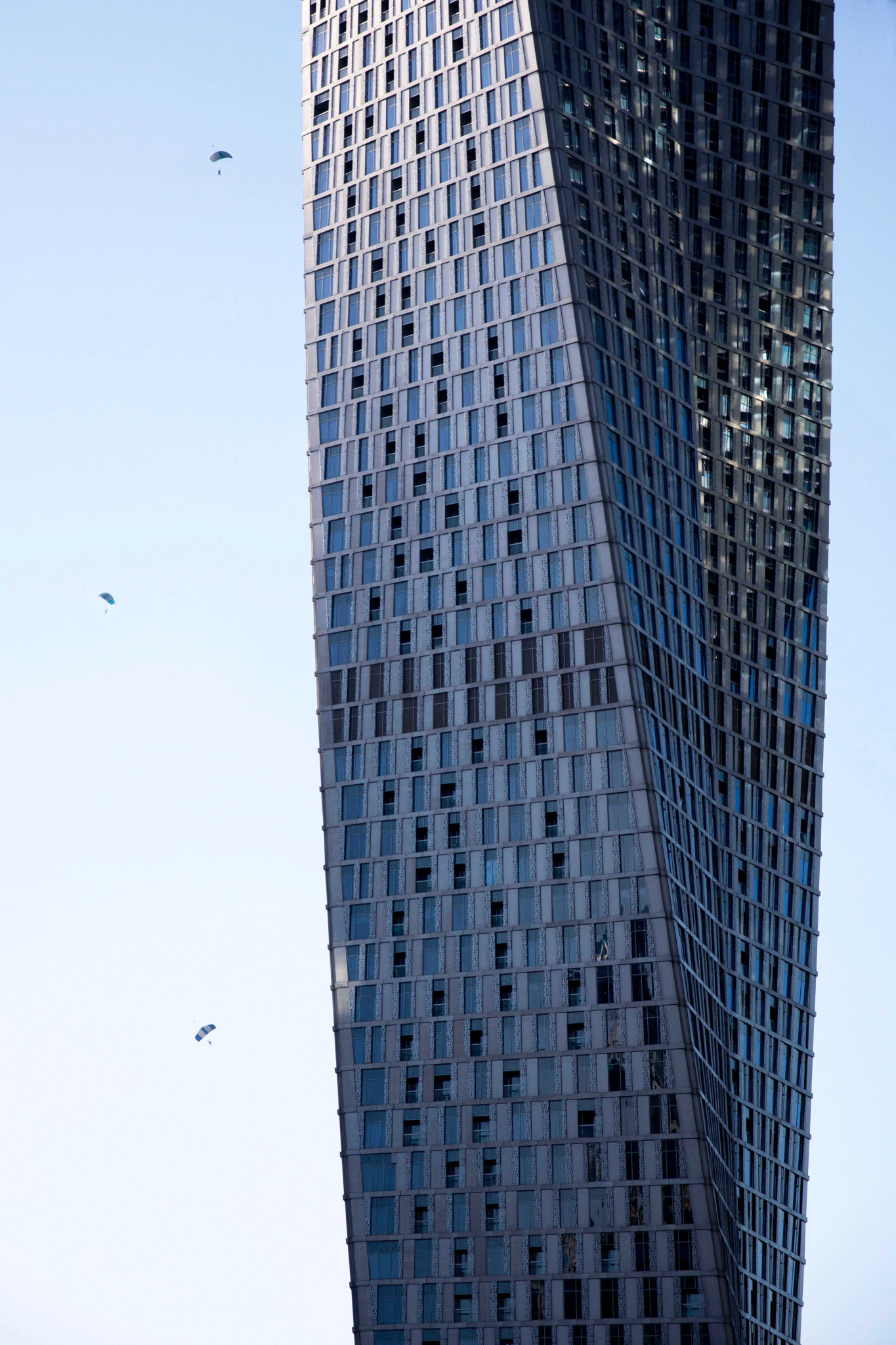 Sigma 17-70mm F2.8-4 DC Macro OS HSM sample photo. Infinity tower photography