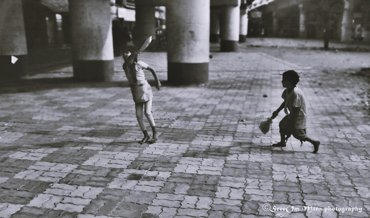 Samsung GT-C3222 sample photo. Winner ! street play photography