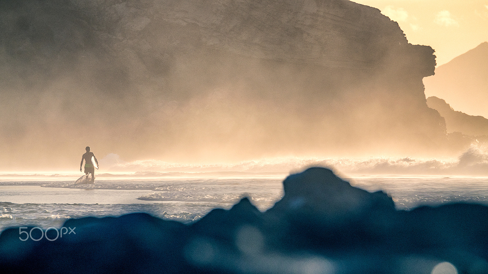 Panasonic Lumix DMC-GH4 sample photo. Lonely surfer at la pared, fuerteventura photography