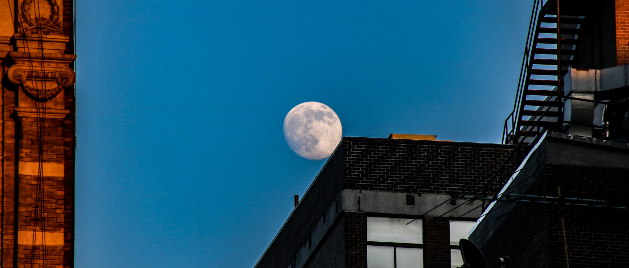 Canon EOS 760D (EOS Rebel T6s / EOS 8000D) sample photo. Sun and moon photography
