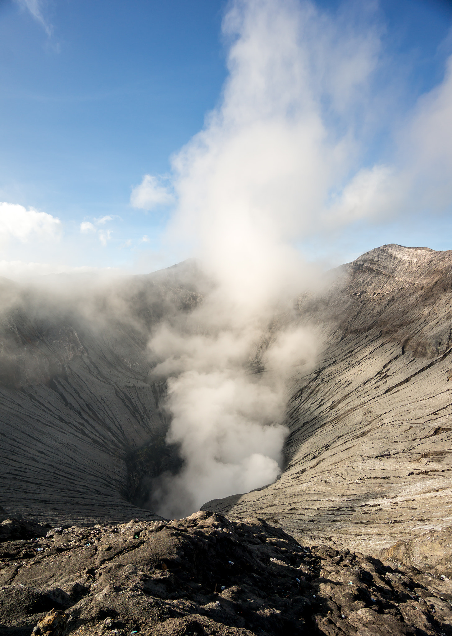 Sony Alpha NEX-6 + Sony E 10-18mm F4 OSS sample photo. Mt bromo photography