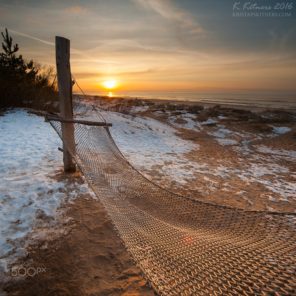 Sigma 12-24mm F4.5-5.6 EX DG Aspherical HSM sample photo. The winter chillout photography
