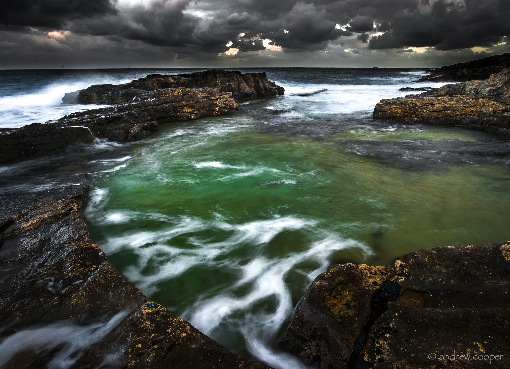 Nikon Df + Nikon AF-S Nikkor 20mm F1.8G ED sample photo. Into the storm photography