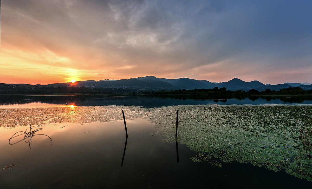 Nikon D300S + Sigma 8-16mm F4.5-5.6 DC HSM sample photo. Lago alserio - sunset feng shui i [] photography