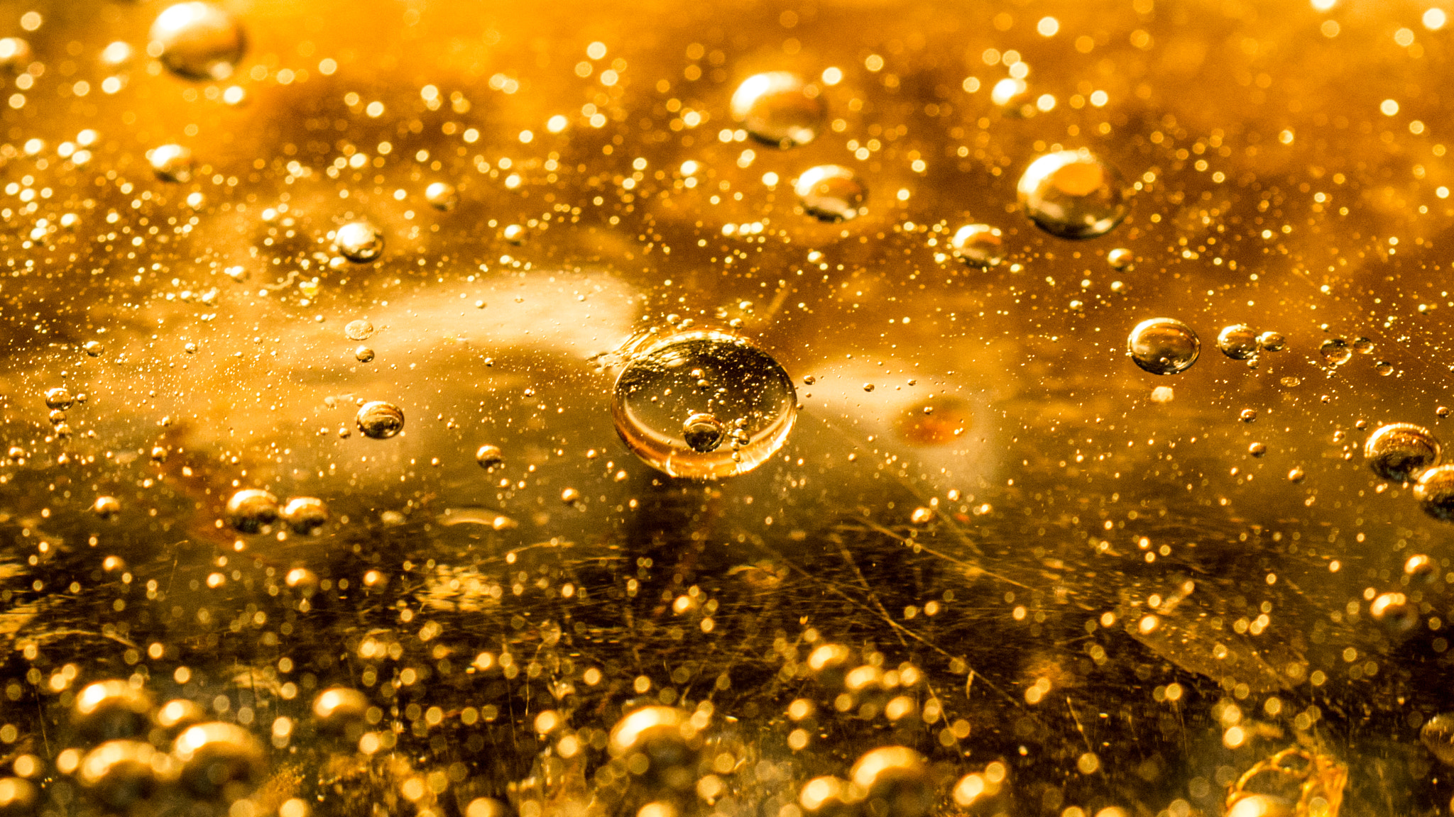 Sigma 150mm F2.8 EX DG OS Macro HSM sample photo. Bubbles photography
