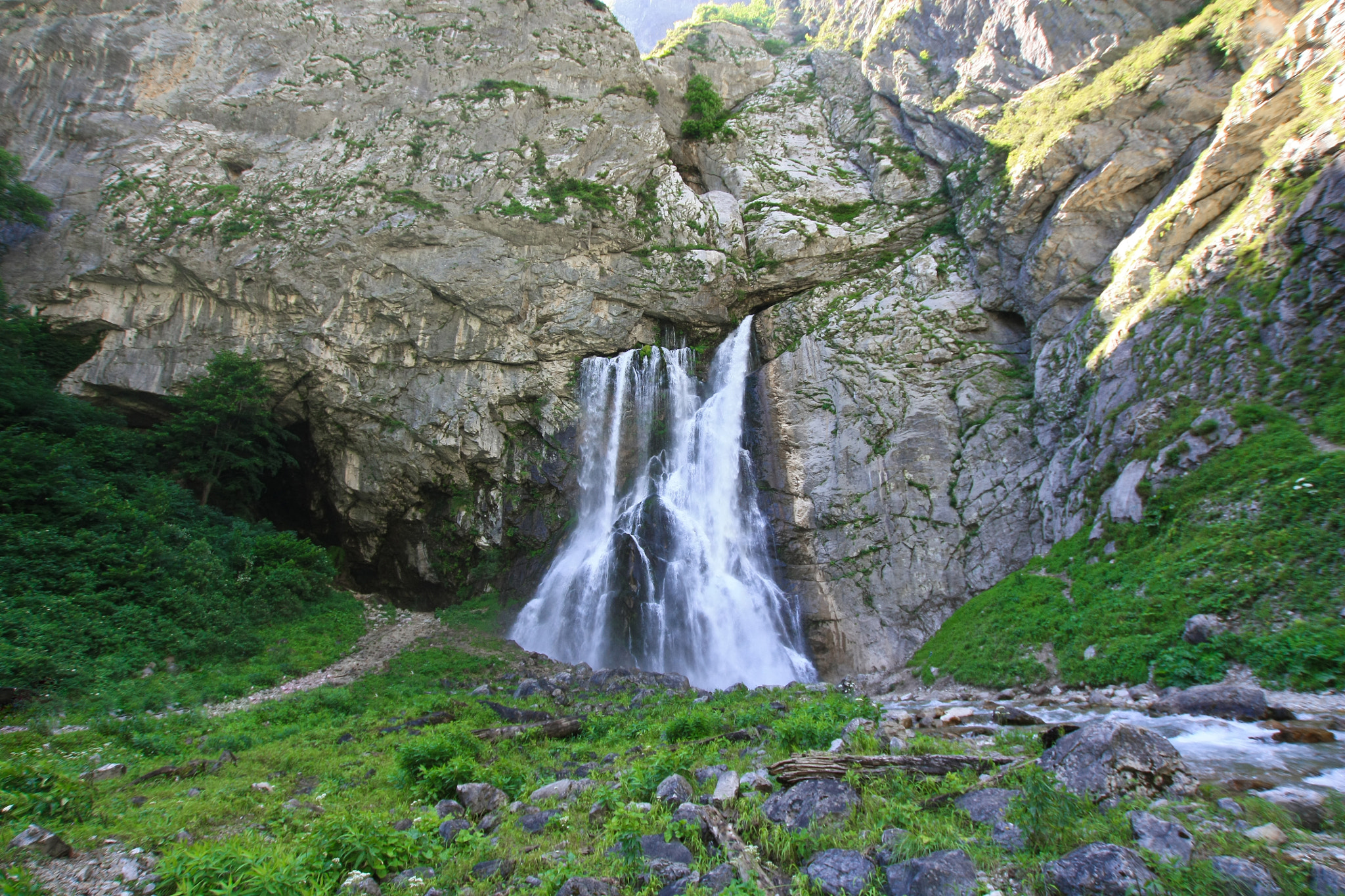 Sigma 10-20mm F3.5 EX DC HSM sample photo. Waterfall in the mountains photography