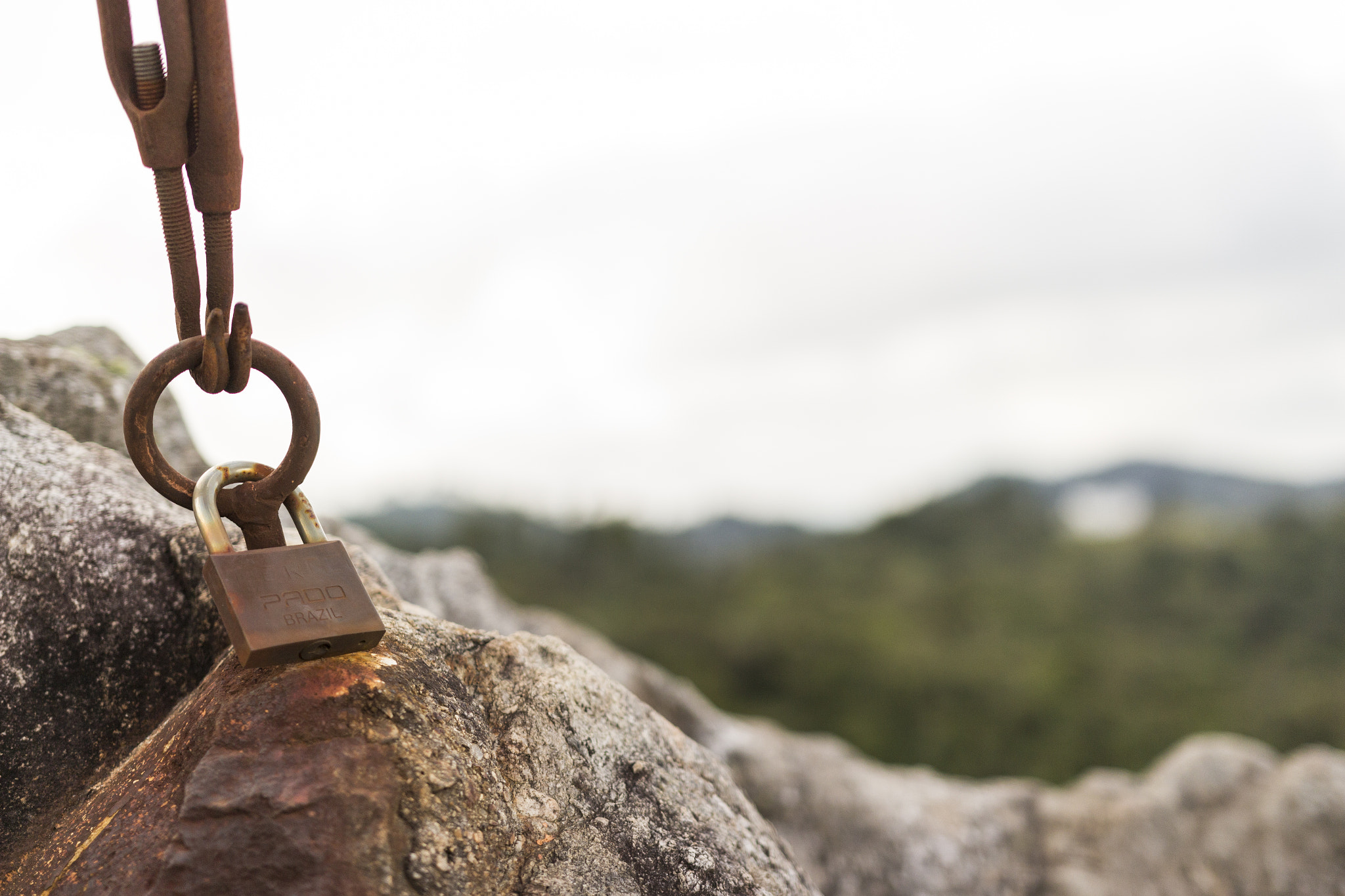 Sigma 18-35mm f/1.8 DC HSM sample photo. Chains photography