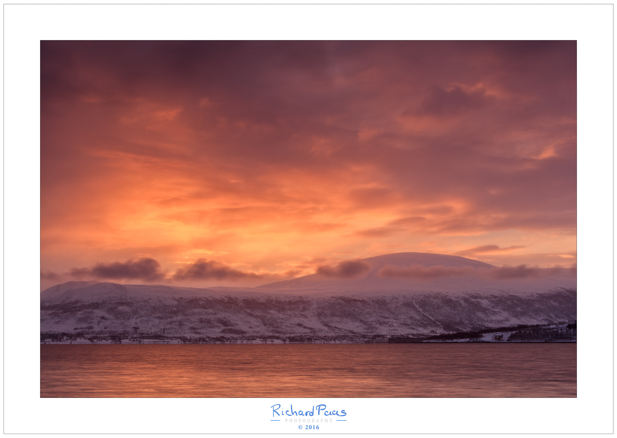 Canon EOS 5DS R + Canon EF 70-200mm F2.8L IS USM sample photo. Awesome sky tromsø photography