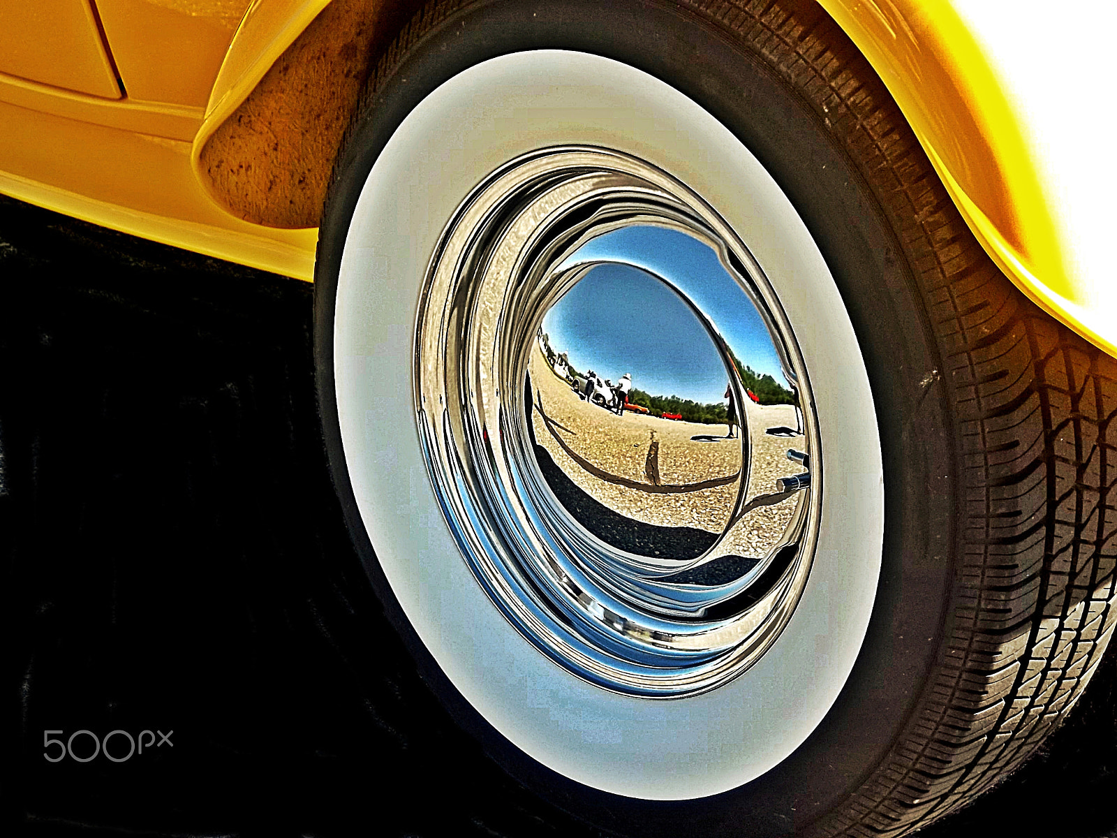 Kodak EASYSHARE M575 DIGITAL CAMERA sample photo. Baby moon hubcap photography