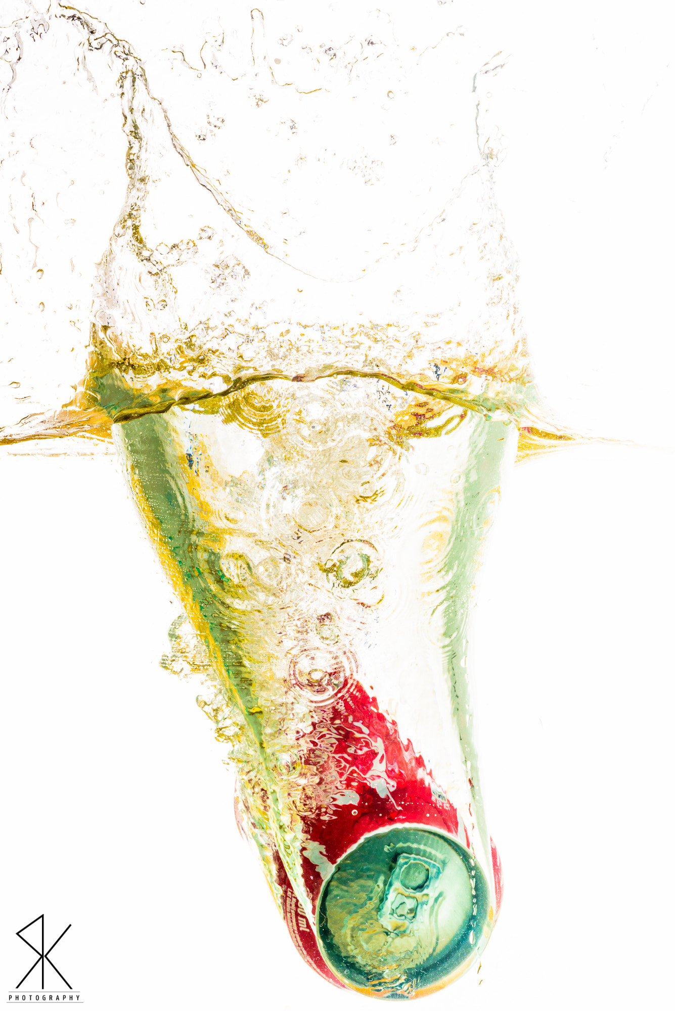 Sigma 150mm F2.8 EX DG Macro HSM sample photo. Coca-cola splash 2 photography