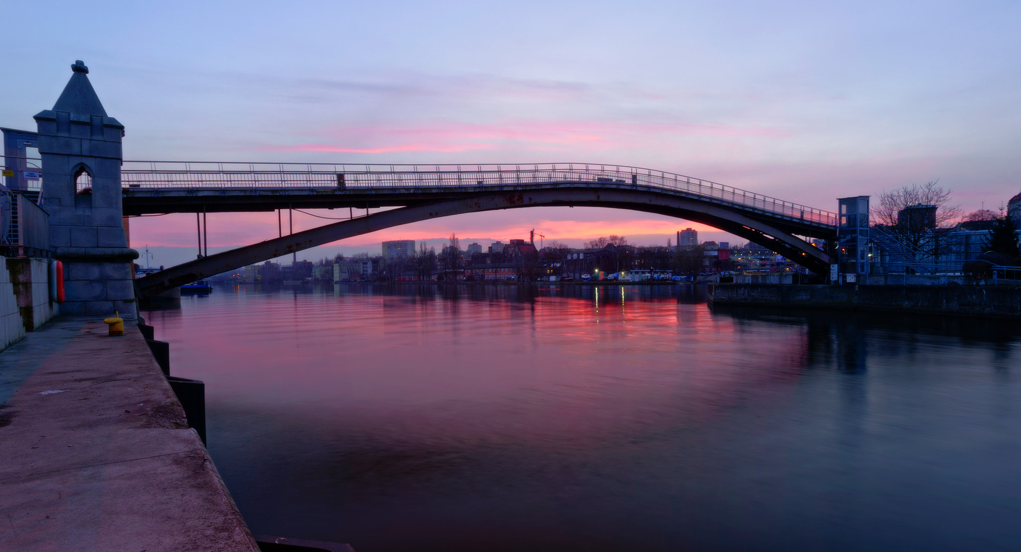 Tamron 18-270mm F3.5-6.3 Di II PZD sample photo. Venice bridge photography