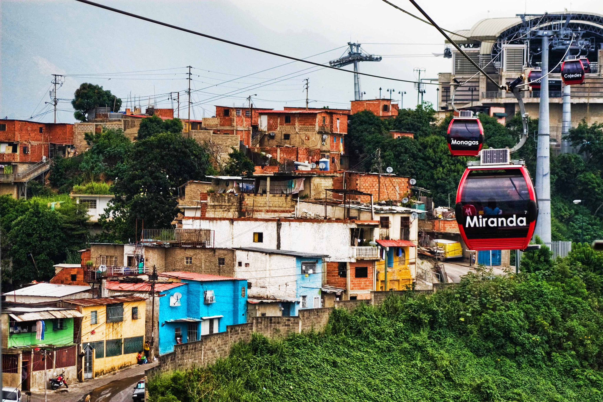 Canon EF 75-300mm f/4-5.6 USM sample photo. San agustin del sur. metro cable photography