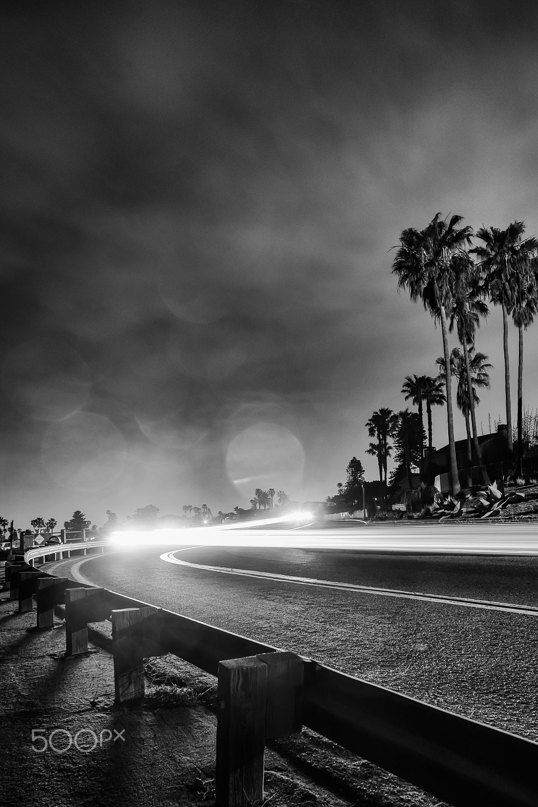 24mm F3.5 sample photo. I live to create photography