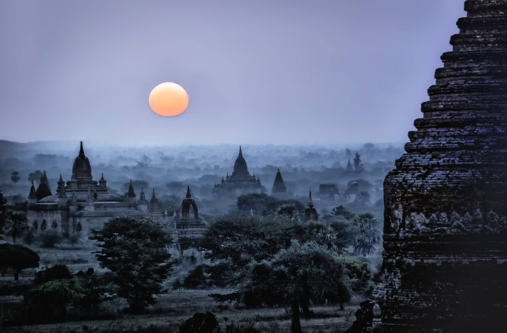 Nikon D4 sample photo. Early sunrise photography