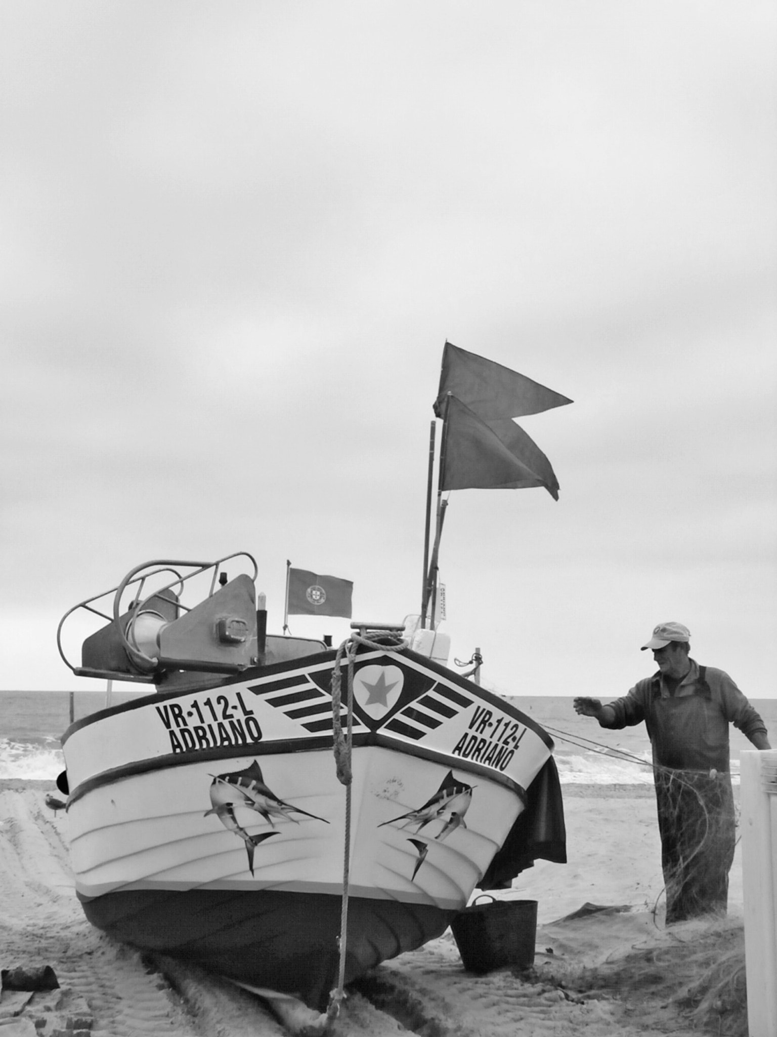 Olympus VR360,D760 sample photo. Winter fisherman in algarve, portugal photography
