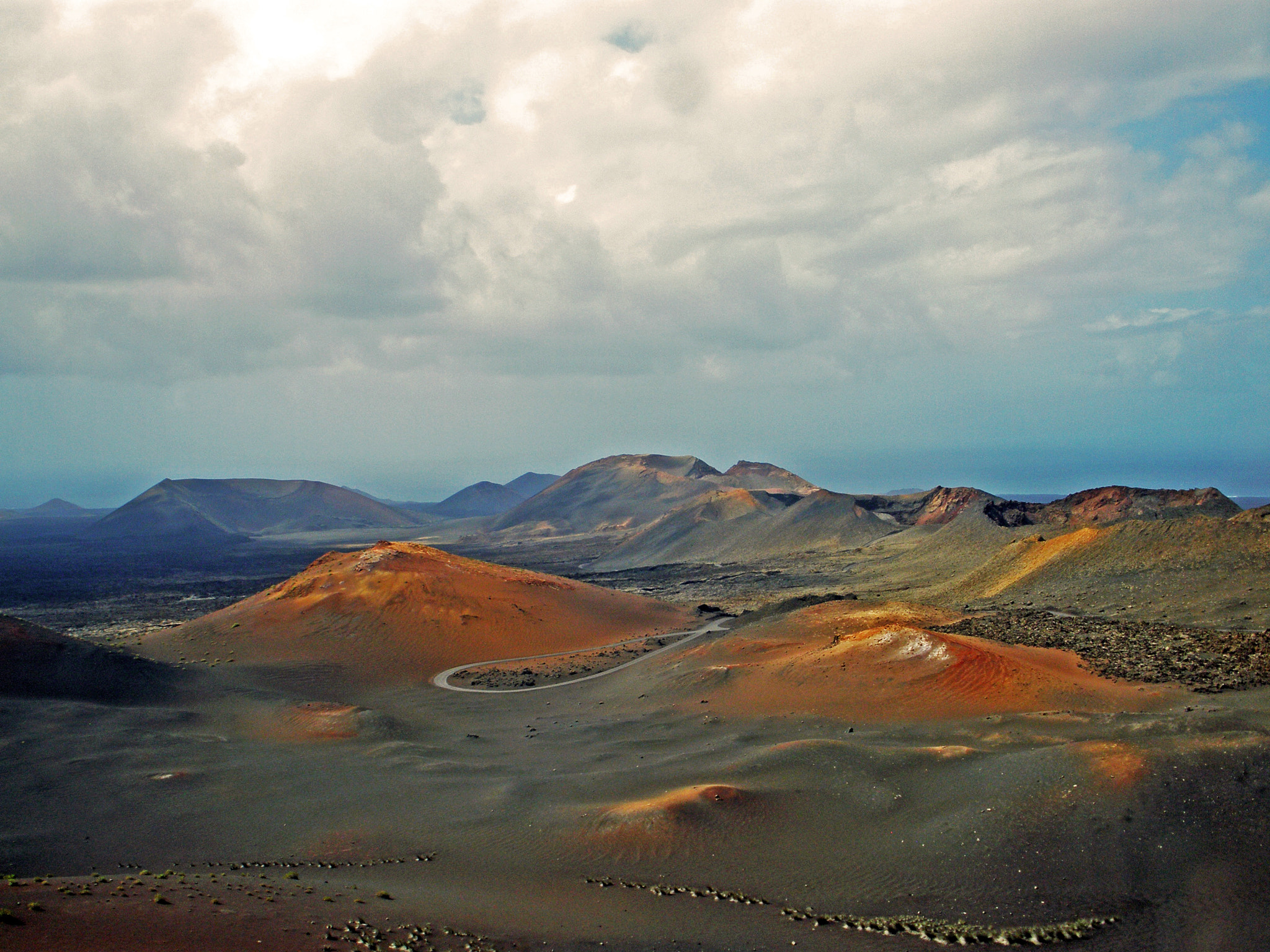 Olympus FE340,X855,C560 sample photo. Lunar land of colors, lanzarote photography