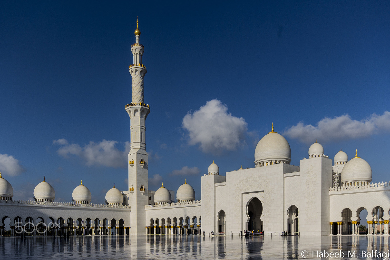Canon EOS 100D (EOS Rebel SL1 / EOS Kiss X7) + Sigma 10-20mm F4-5.6 EX DC HSM sample photo. Sheikh zayed mosque photography