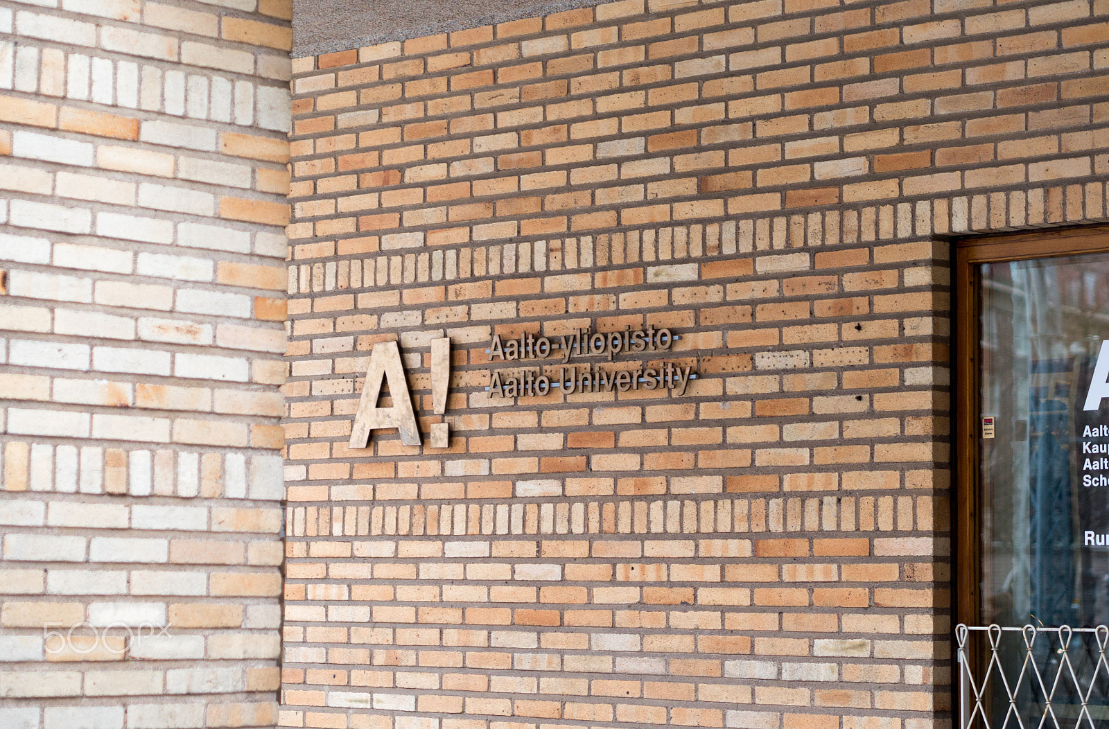 Panasonic Lumix DMC-GF7 + Olympus M.Zuiko Digital 45mm F1.8 sample photo. Entrance to aalto university school of business photography