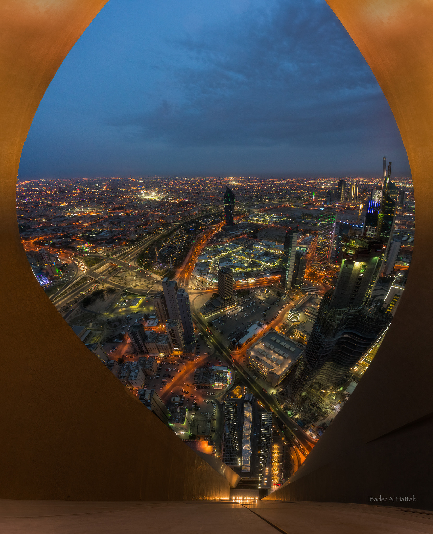 Sony a7R II + Canon EF 17-40mm F4L USM sample photo. Kuwait in the sky photography