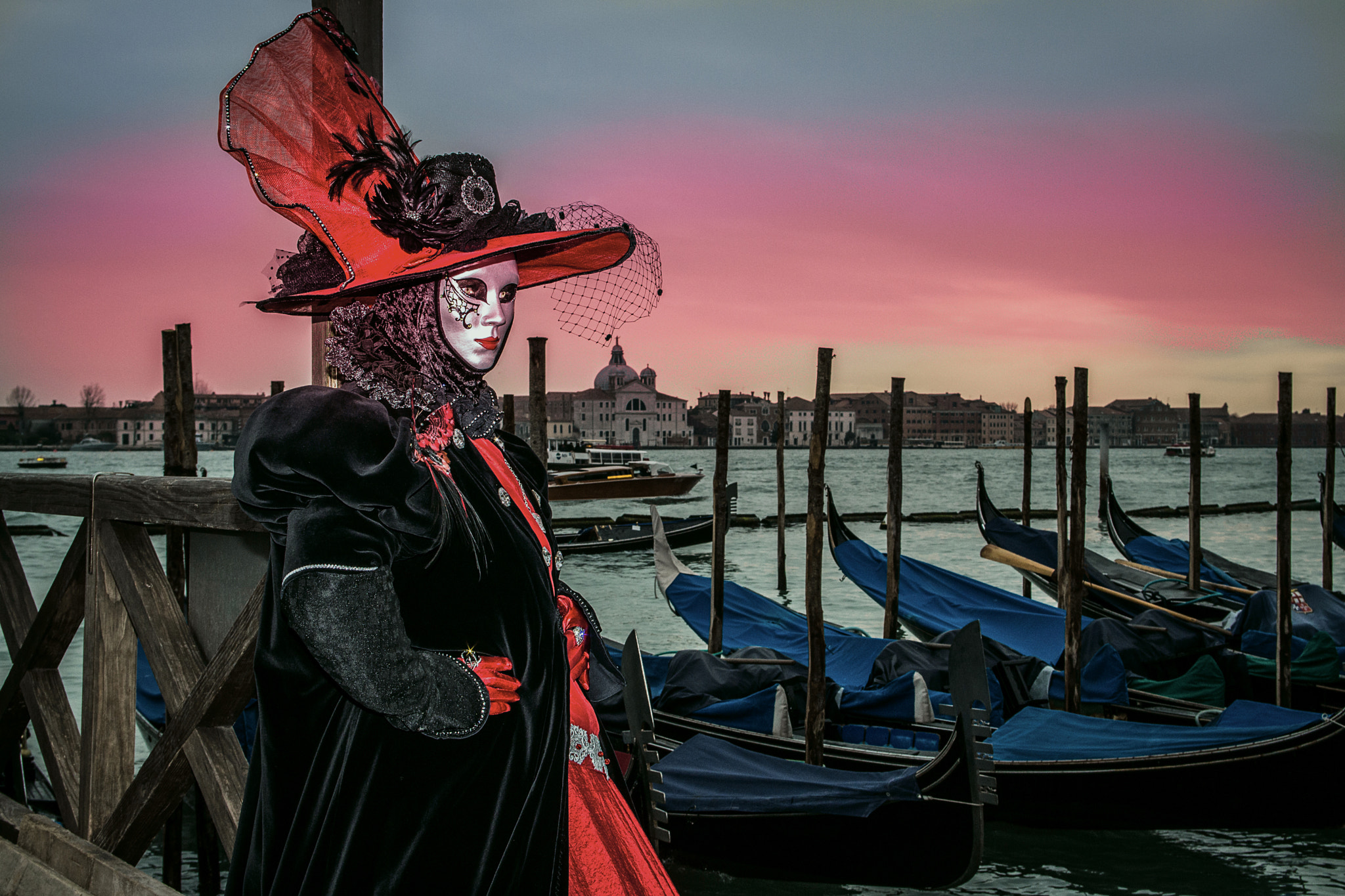 Canon EF 24-85mm F3.5-4.5 USM sample photo. Carnevale venezia (italia) photography