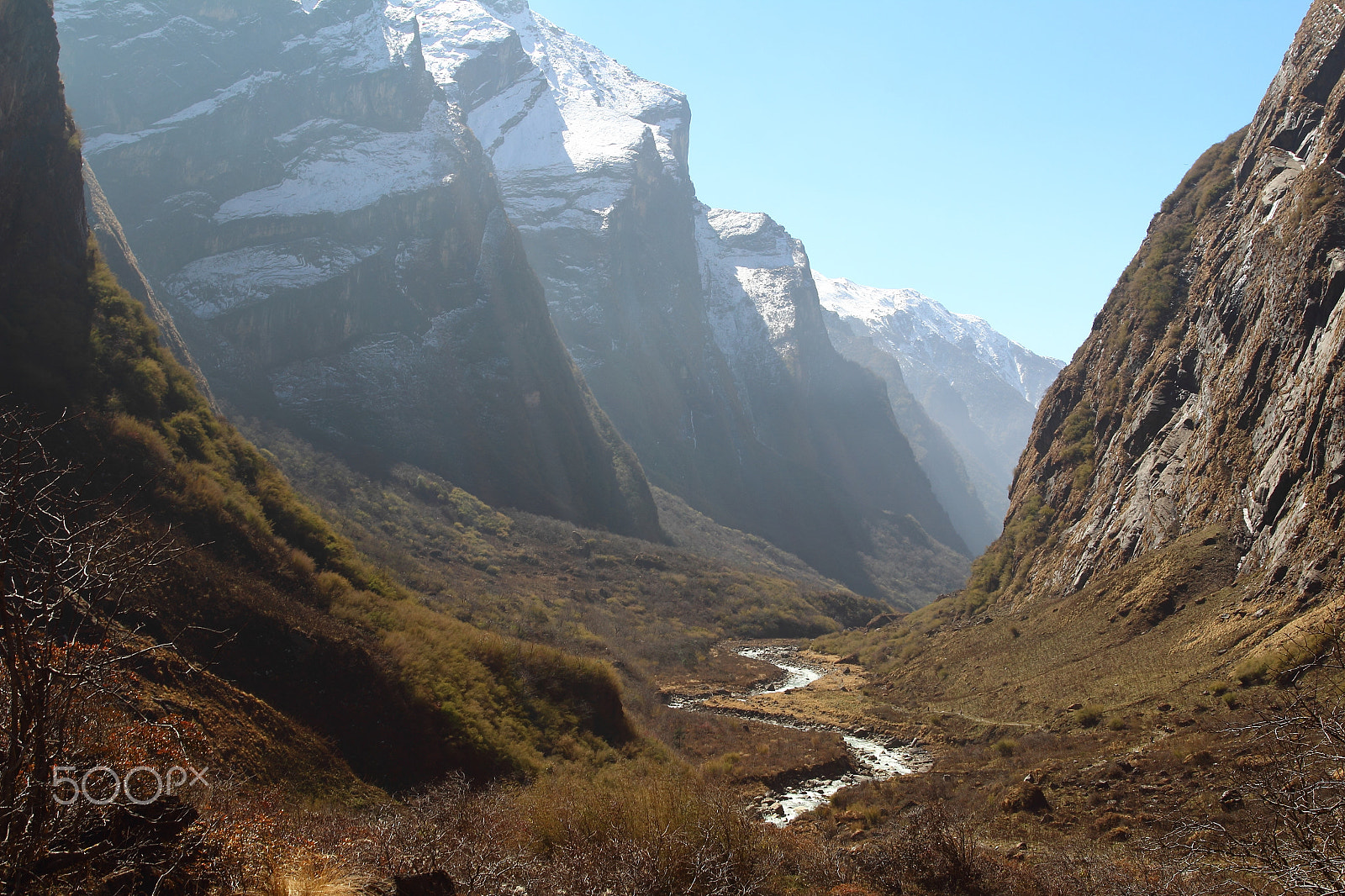 Canon EOS 600D (Rebel EOS T3i / EOS Kiss X5) + Canon EF 17-40mm F4L USM sample photo. Adventure &amp; trekking at nepal. photography