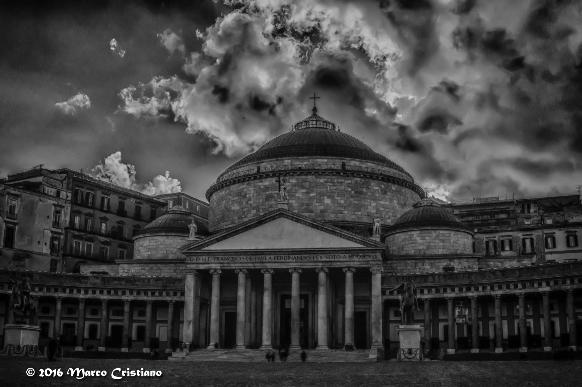 AF Zoom-Nikkor 28-70mm f/3.5-4.5 sample photo. Piazza plebiscito... photography