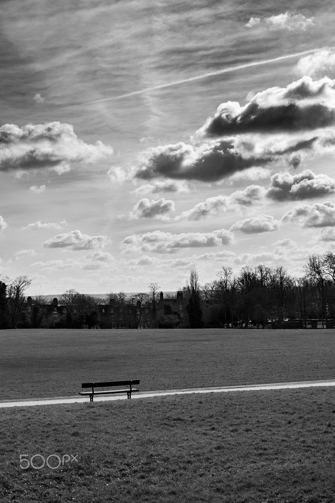 smc PENTAX-FA J 18-35mm F4-5.6 AL sample photo. Bench in the park photography